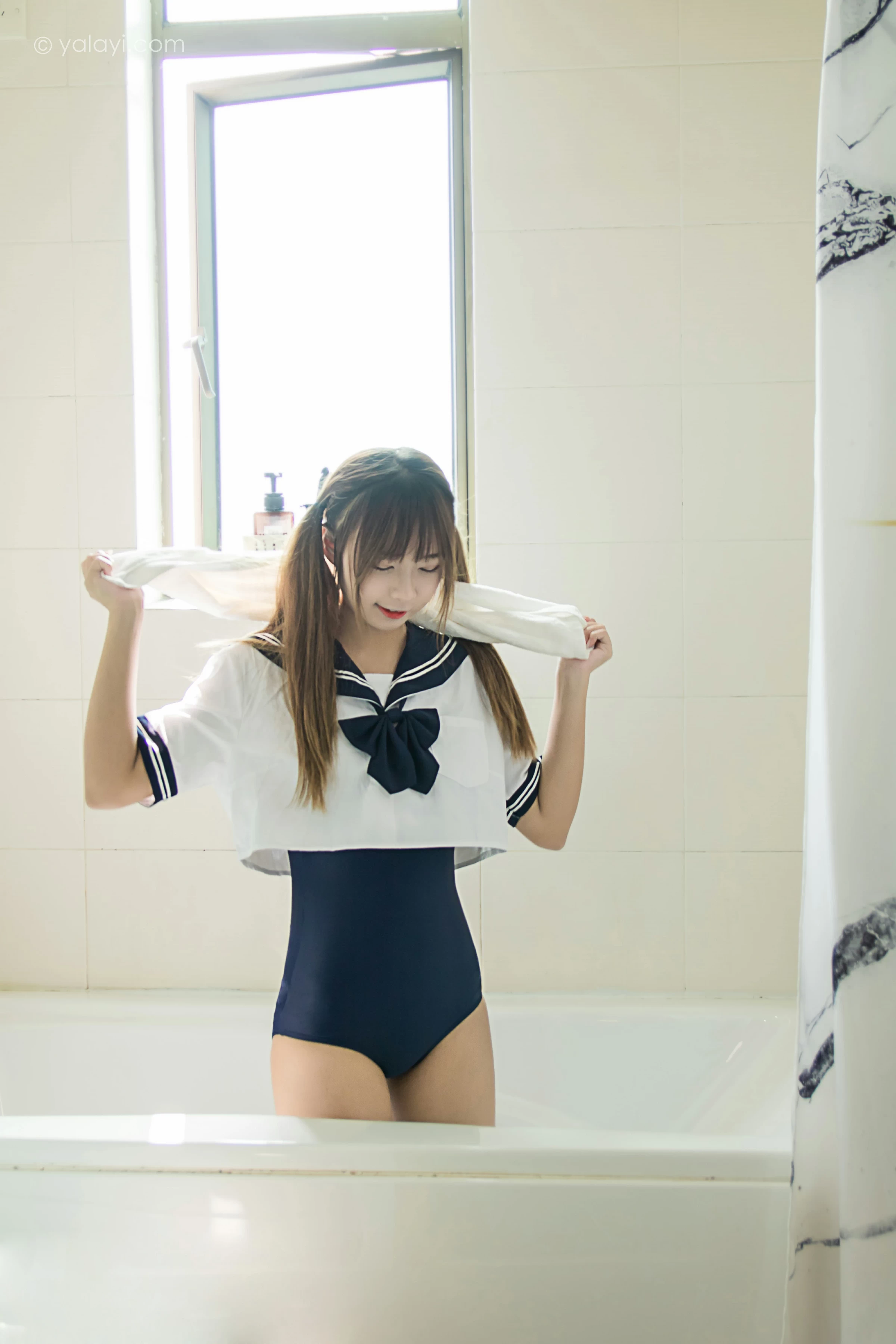 [YALAYI雅拉伊]NO.681 《少女的夏天》 阿禾 JK水手制服加蓝色紧身连体体操服性感私房写真集第9张