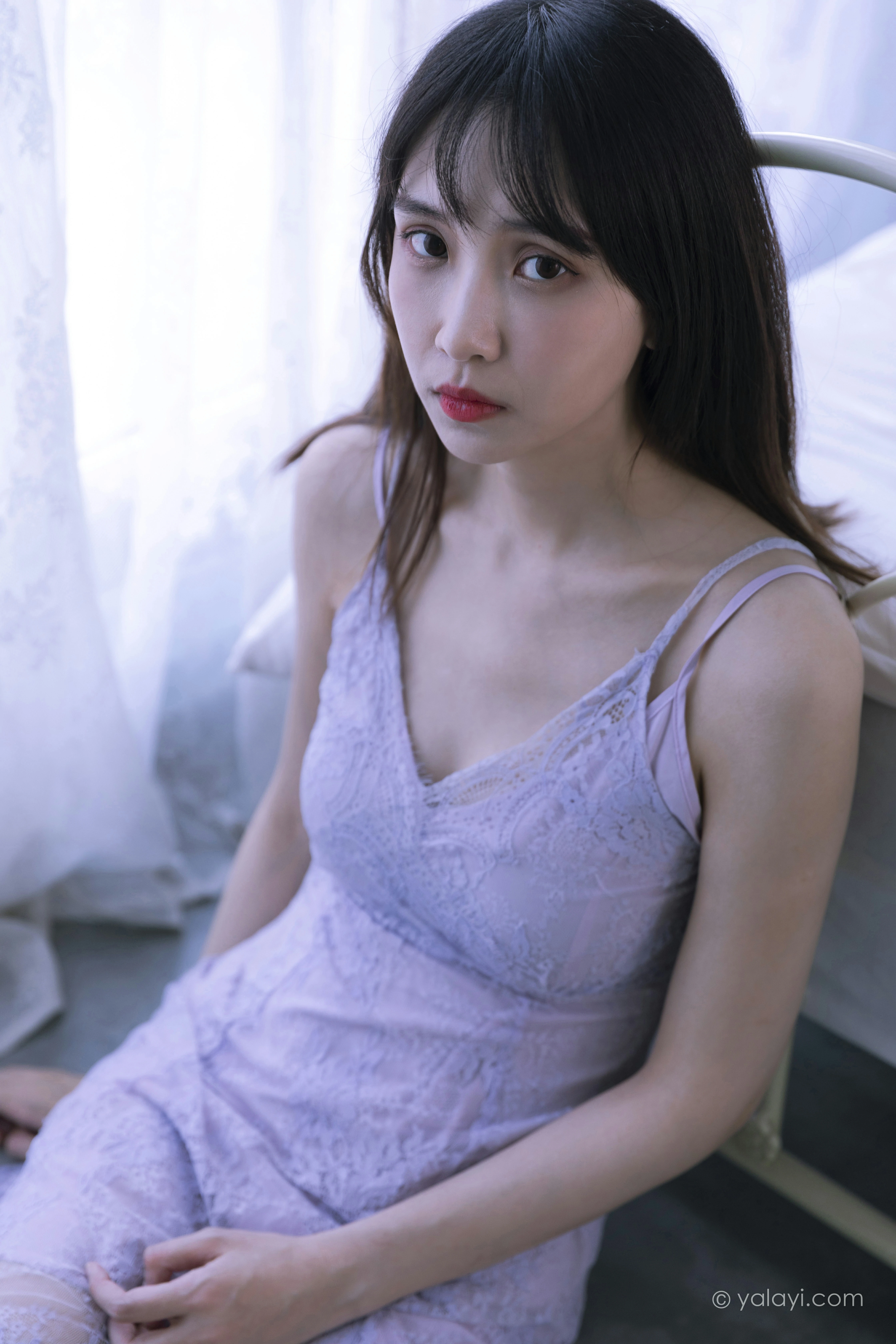 [YALAYI雅拉伊]NO.811 紫色的早晨 妍妍 白色透视蕾丝连衣裙居家私房写真集第12张