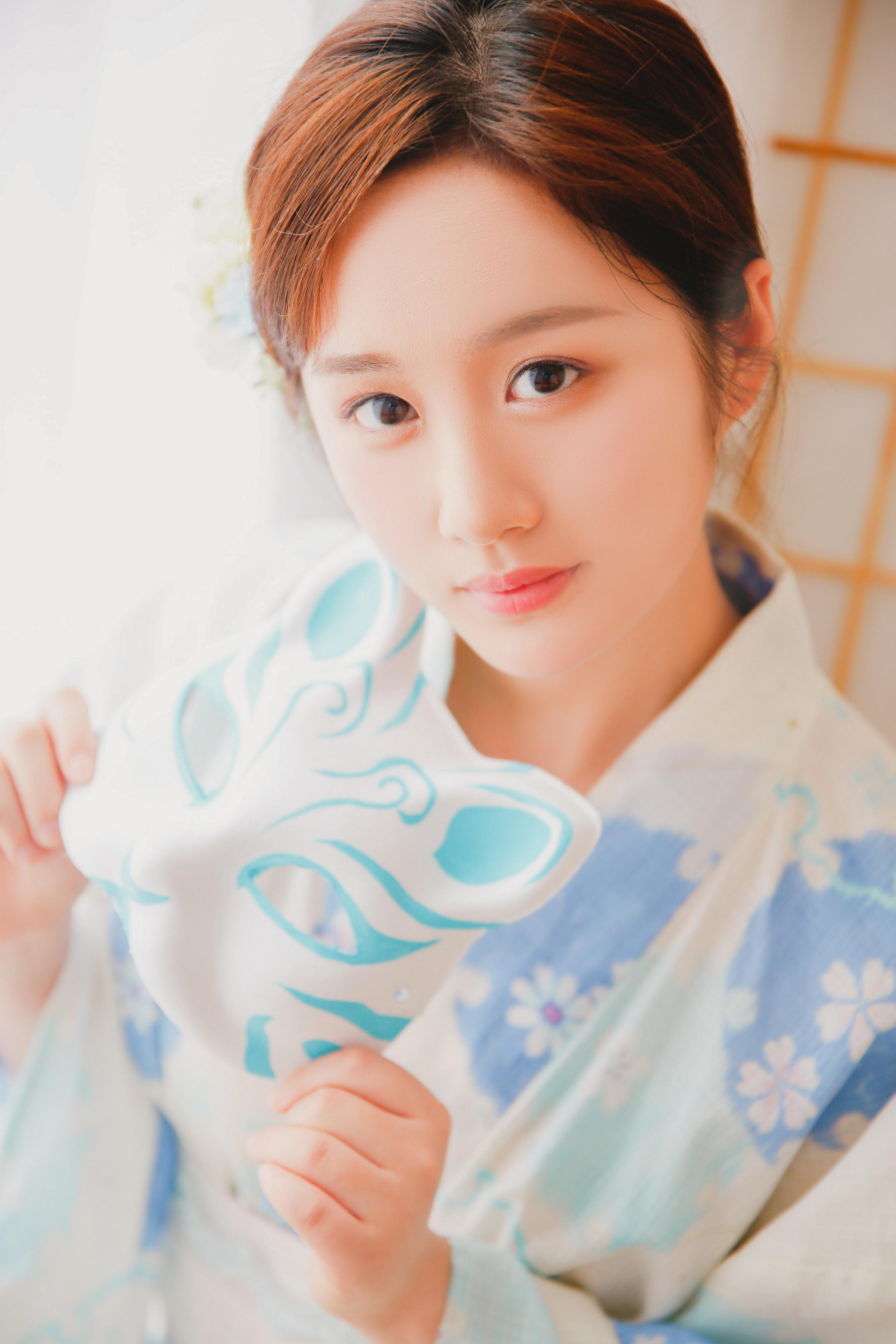 [YALAYI雅拉伊]2022.06.01 希望 清纯少女 白色和服与彩色短袖加牛仔短裤写真集第2张