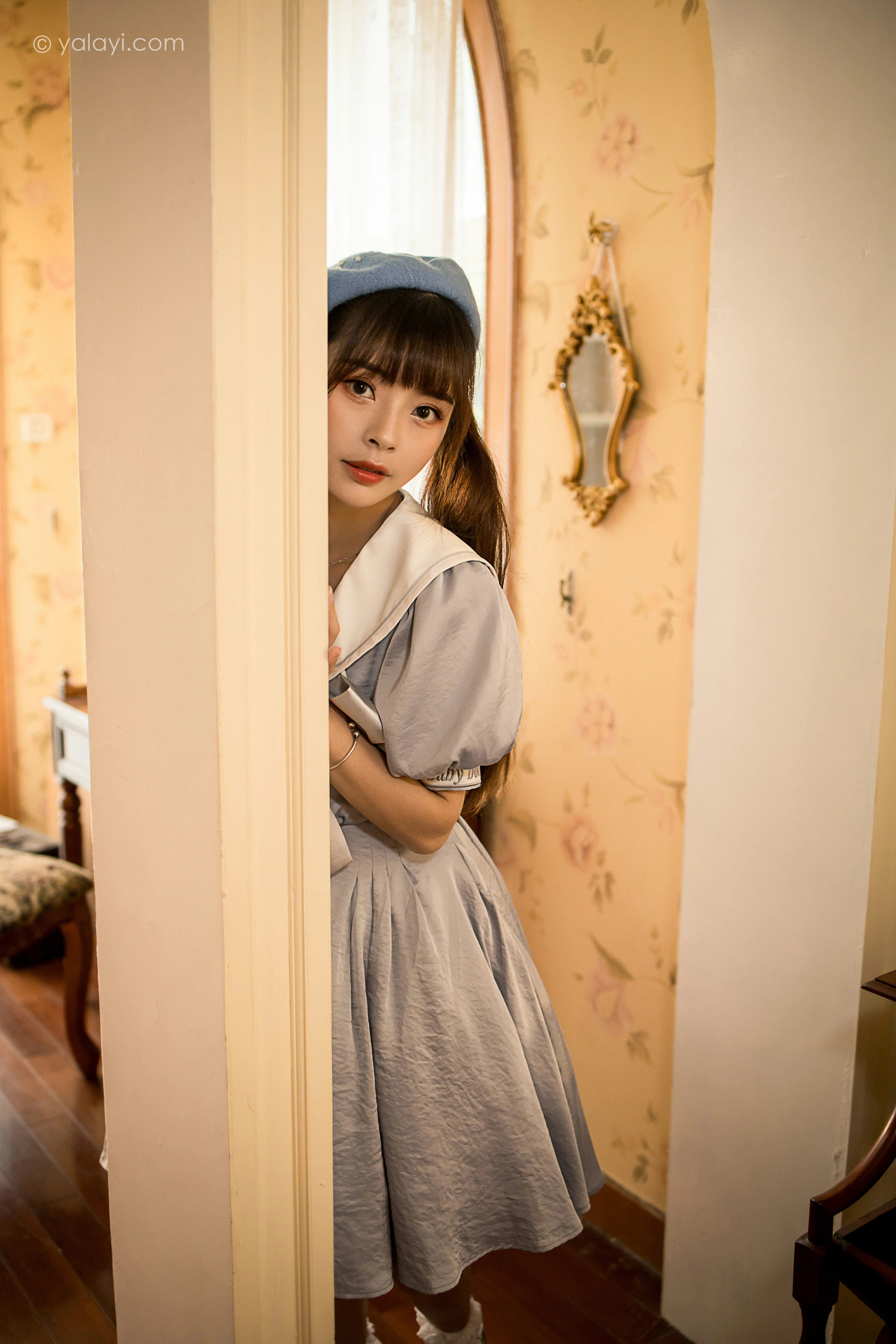[YALAYI雅拉伊]NO.859 JK水手制服 程小蝶 灰色连身制服居家清纯写真集第11张