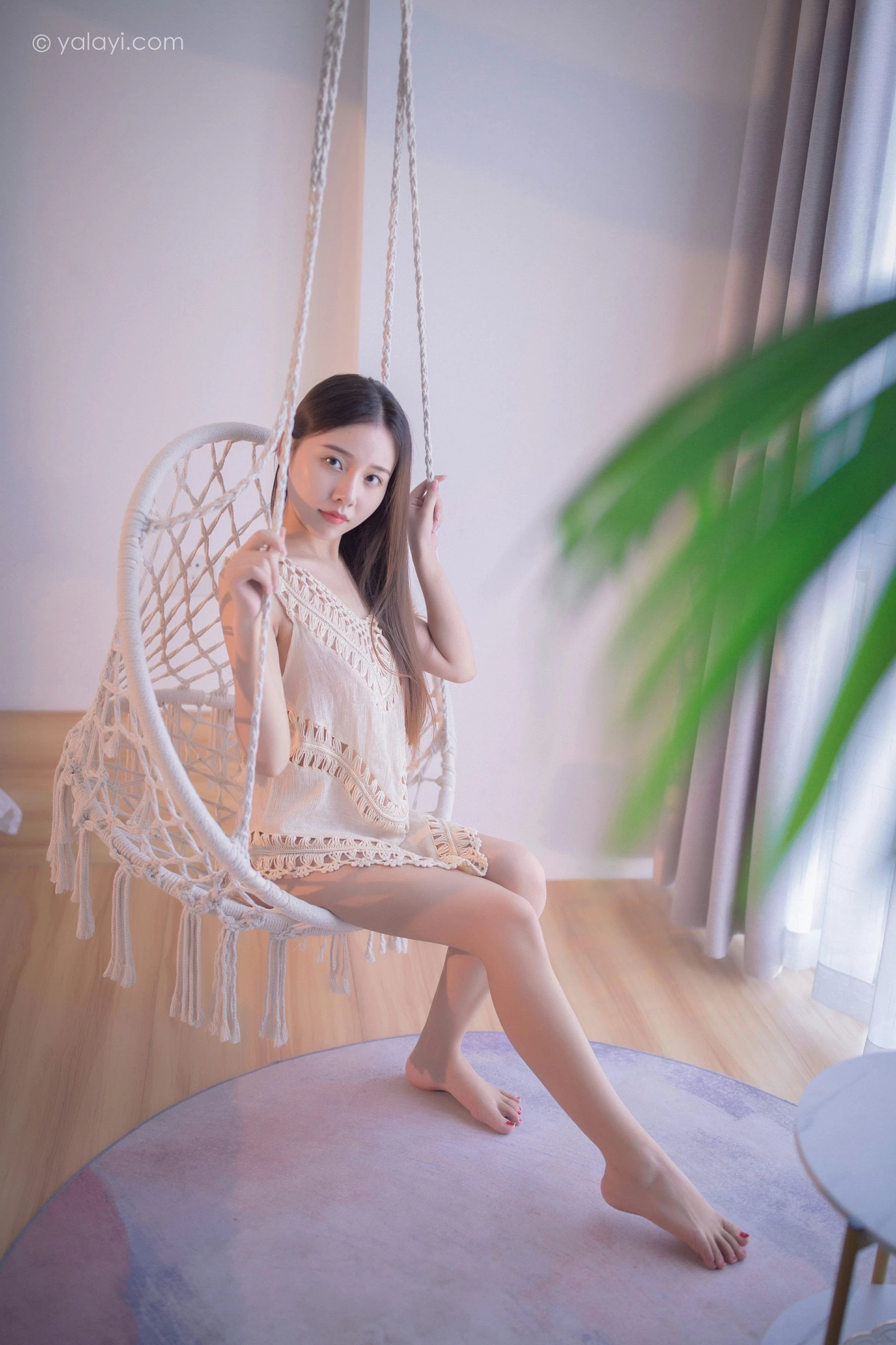 [YALAYI雅拉伊]NO.720 《温柔》 秦语 粉色镂空睡衣性感私房写真集第2张