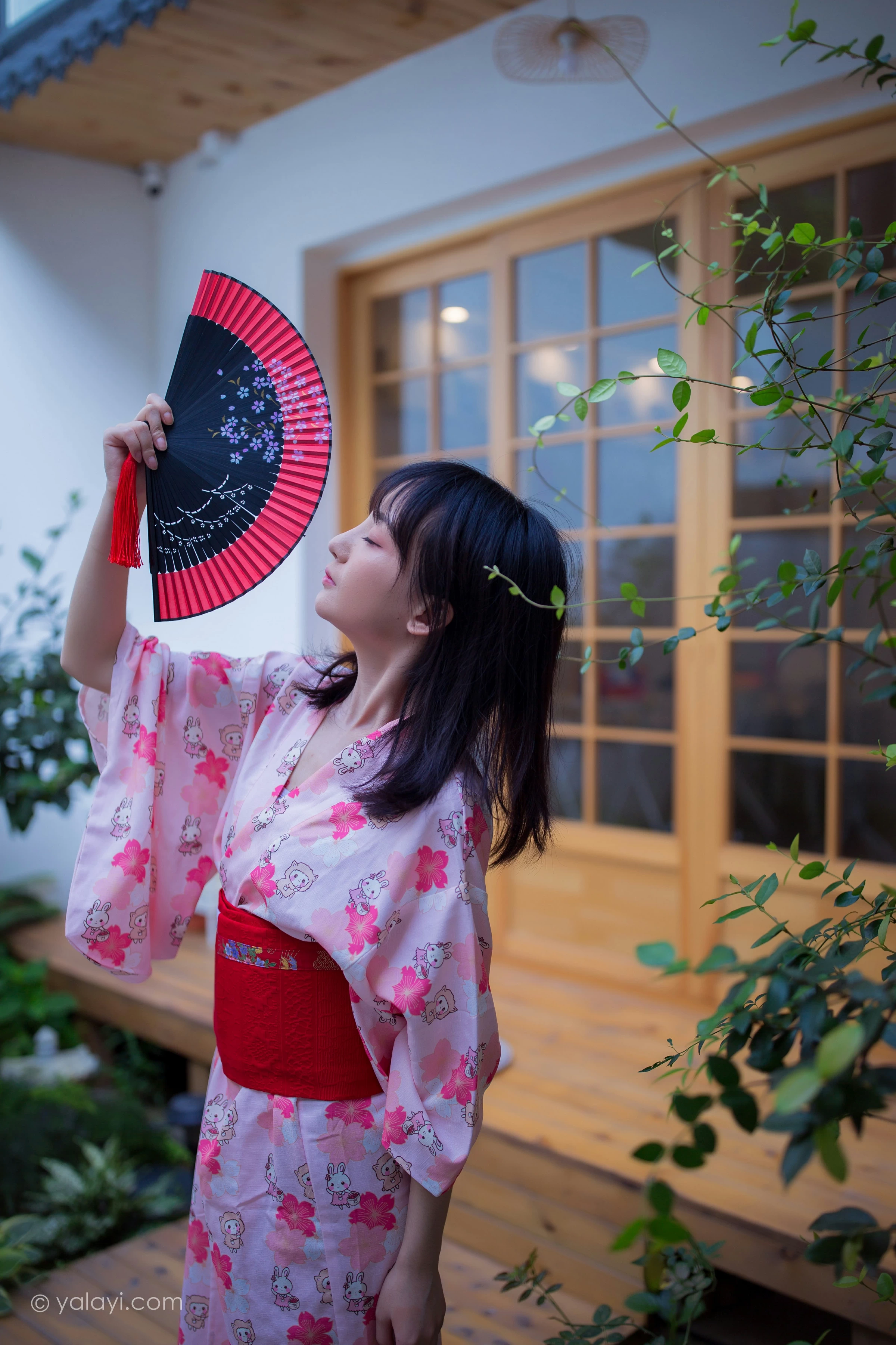[YALAYI雅拉伊]NO.706 《樱花精灵》 落落 粉色和服性感私房写真集第3张