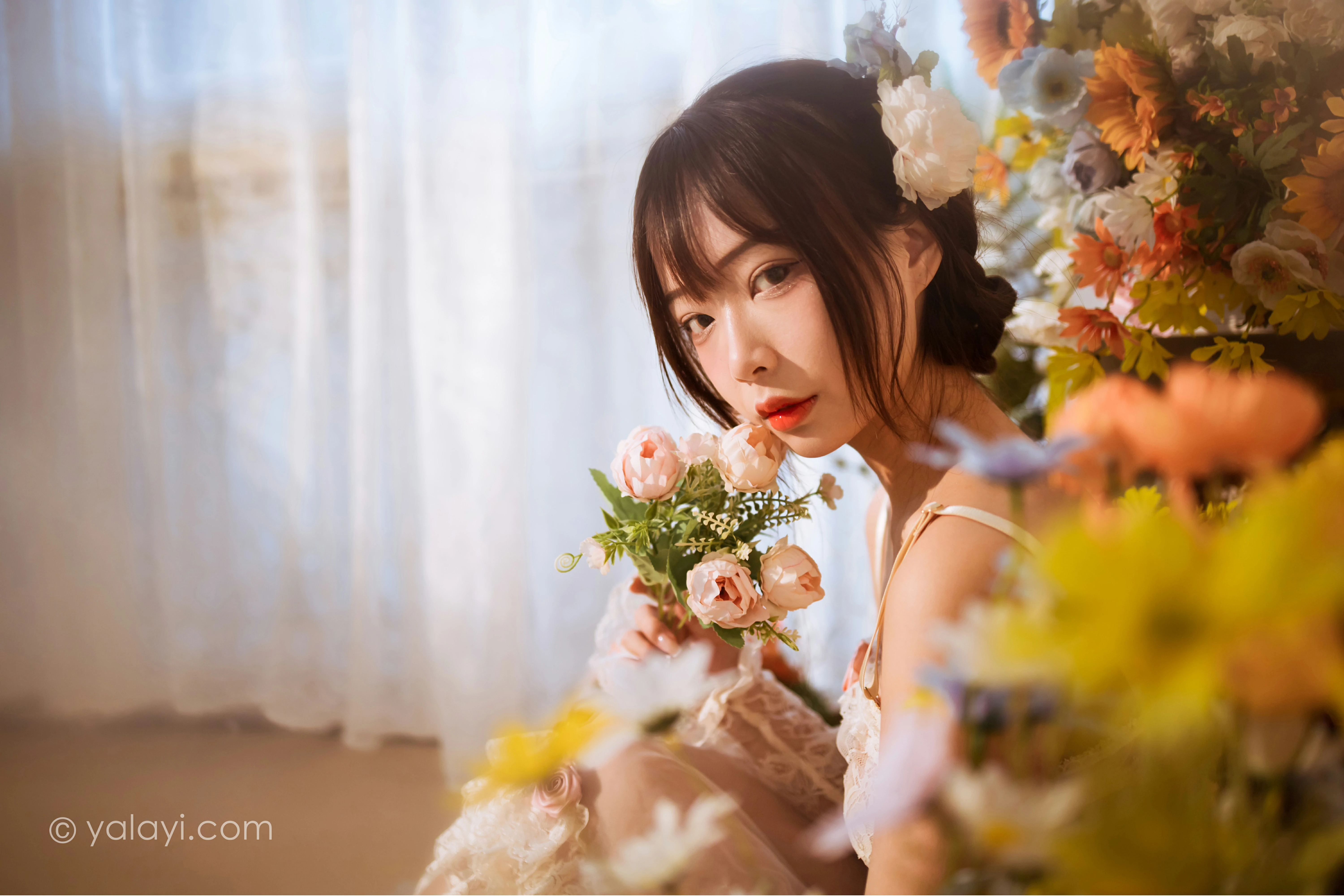 [YALAYI雅拉伊]NO.807 似梦初觉 阿禾 白色透视情趣连衣裙加蕾丝内衣性感私房写真集第4张