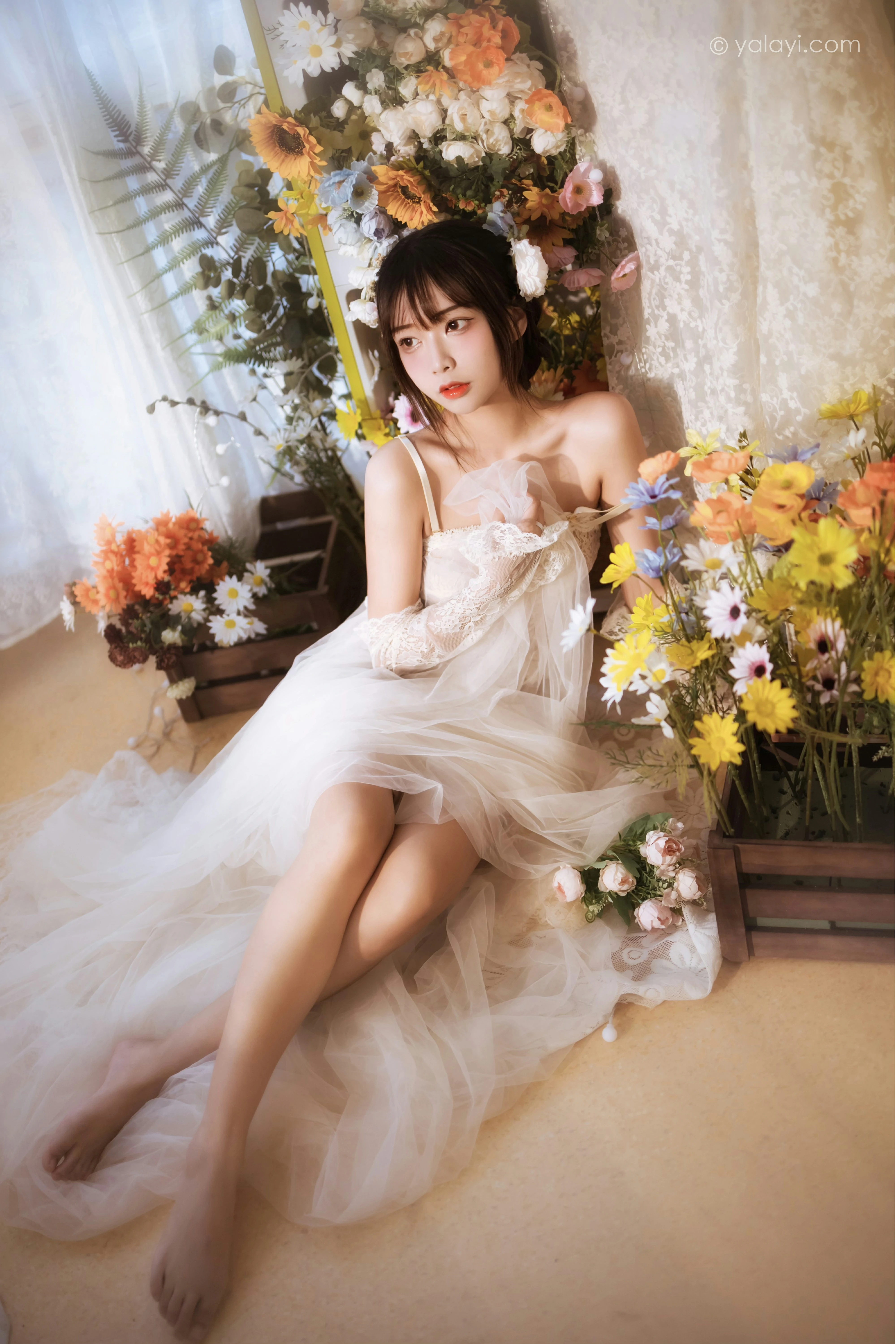 [YALAYI雅拉伊]NO.807 似梦初觉 阿禾 白色透视情趣连衣裙加蕾丝内衣性感私房写真集第10张