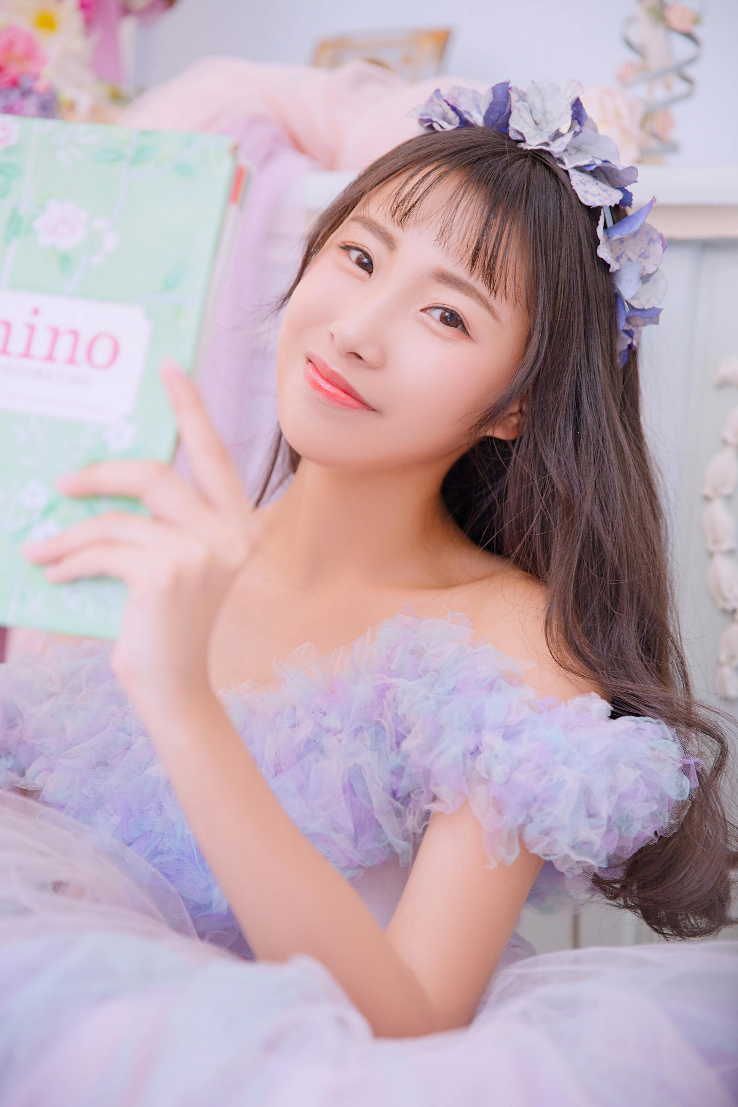 [YALAYI雅拉伊]2022.06.13 秘密花园 清纯少女 JK水手制服与粉色吊带内衣加短裤私房写真集第4张