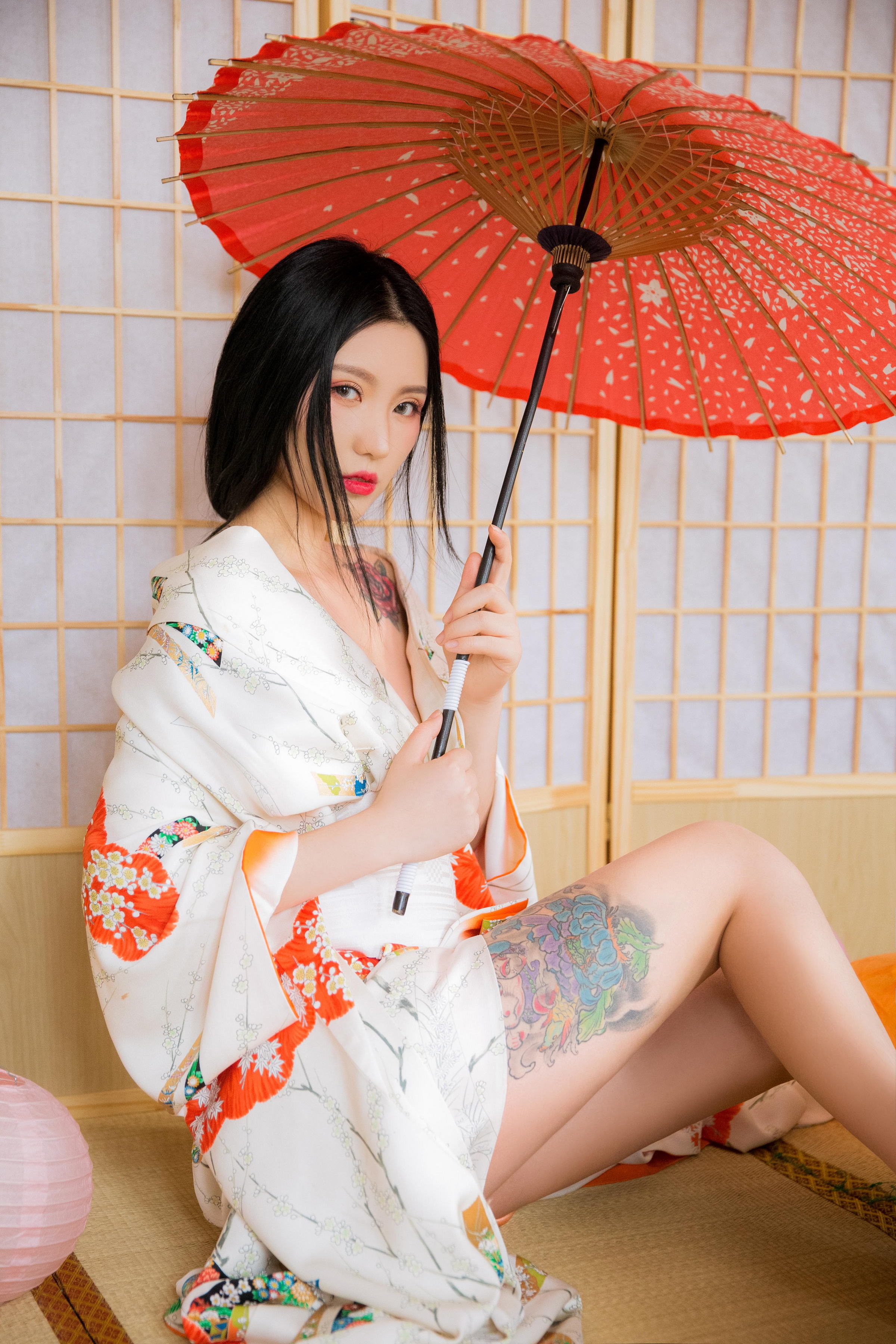 [YALAYI雅拉伊]2022.09.07 热辣辣 和服美女 镂空外套与粉色短裙加粉色内衣性感私房写真集第1张