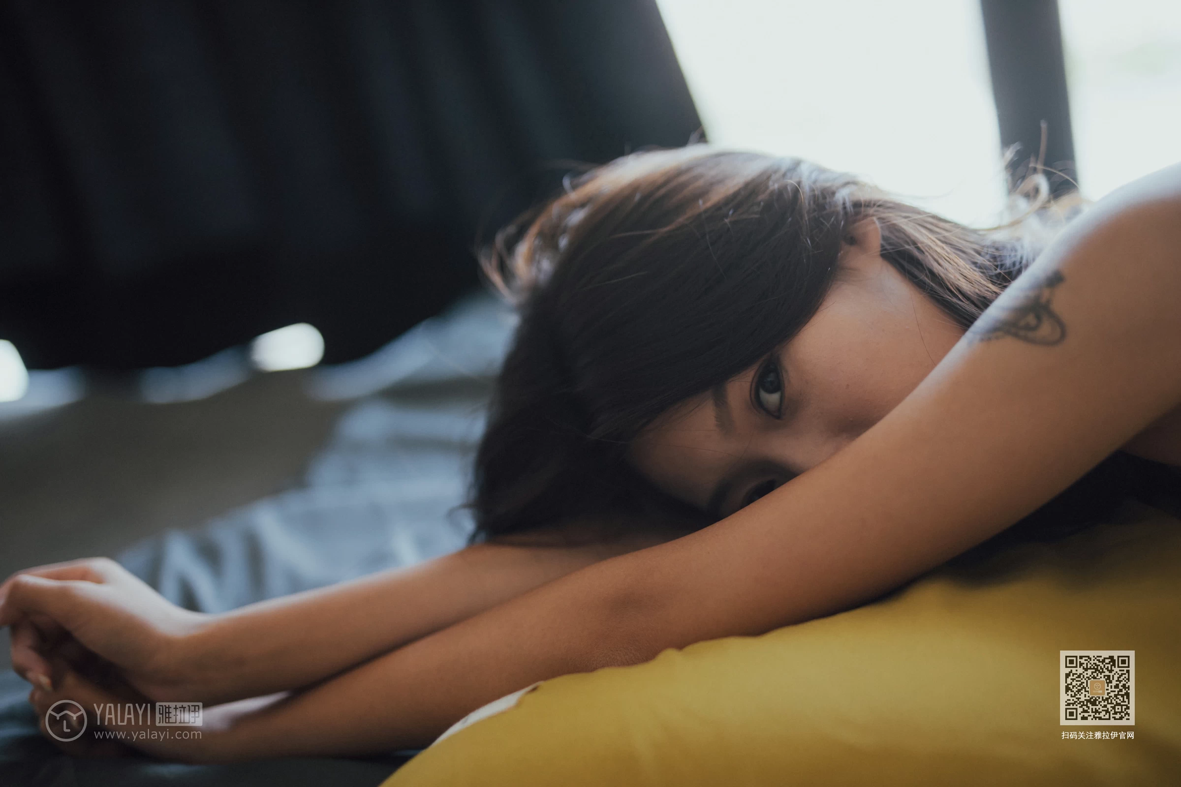 [YALAYI雅拉伊]Vol.448 靡靡之音 静初 白色蕾丝内衣居家性感私房写真集第7张