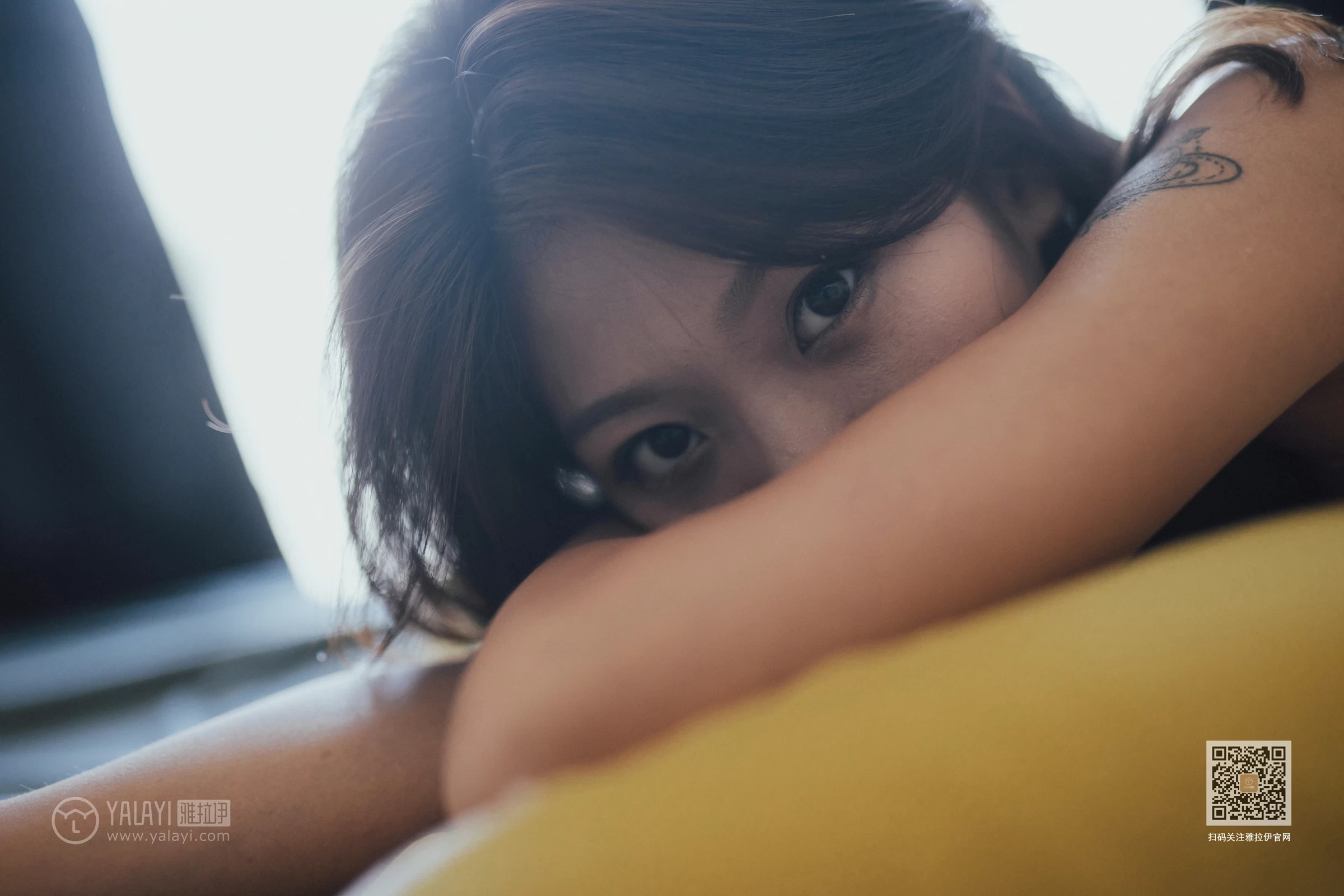 [YALAYI雅拉伊]Vol.448 靡靡之音 静初 白色蕾丝内衣居家性感私房写真集第8张