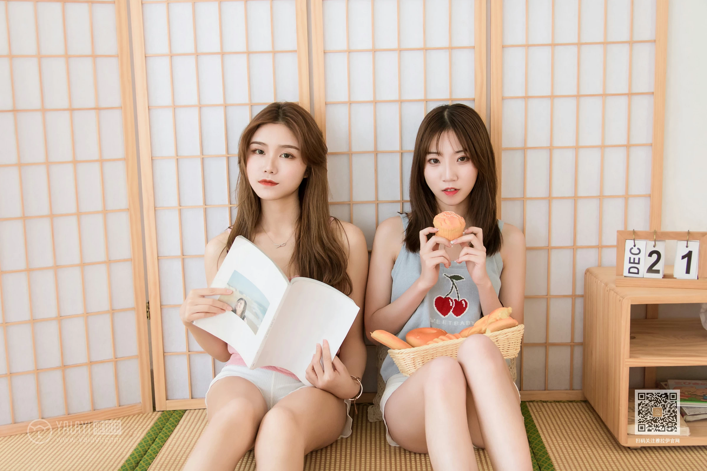 [YALAYI雅拉伊]Vol.465 樱桃姐妹花 大乔小乔 性感小背心加白色短裤私房写真集第10张