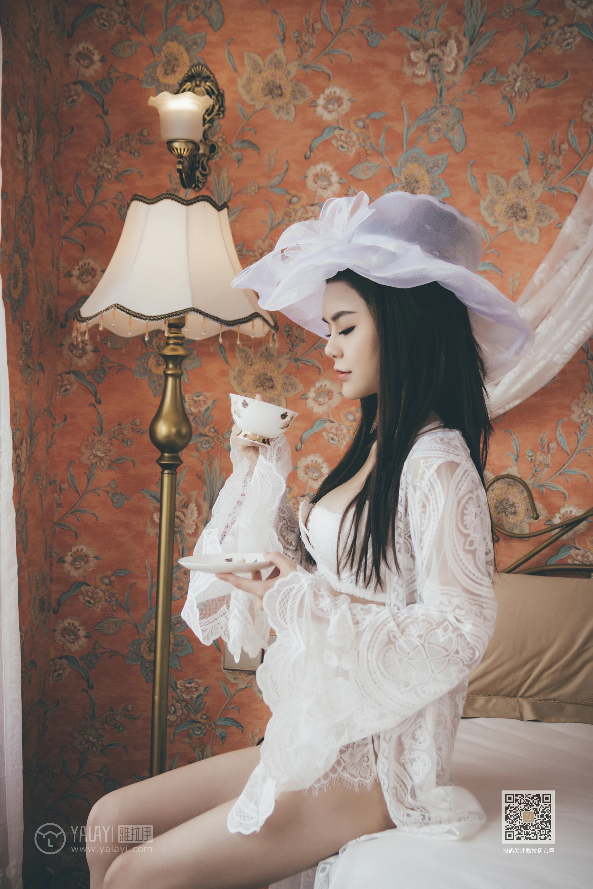 [YALAYI雅拉伊]Vol.594 第一次拍写真 蓉蓉 白色镂空睡衣加白色蕾丝内衣性感私房写真集第2张