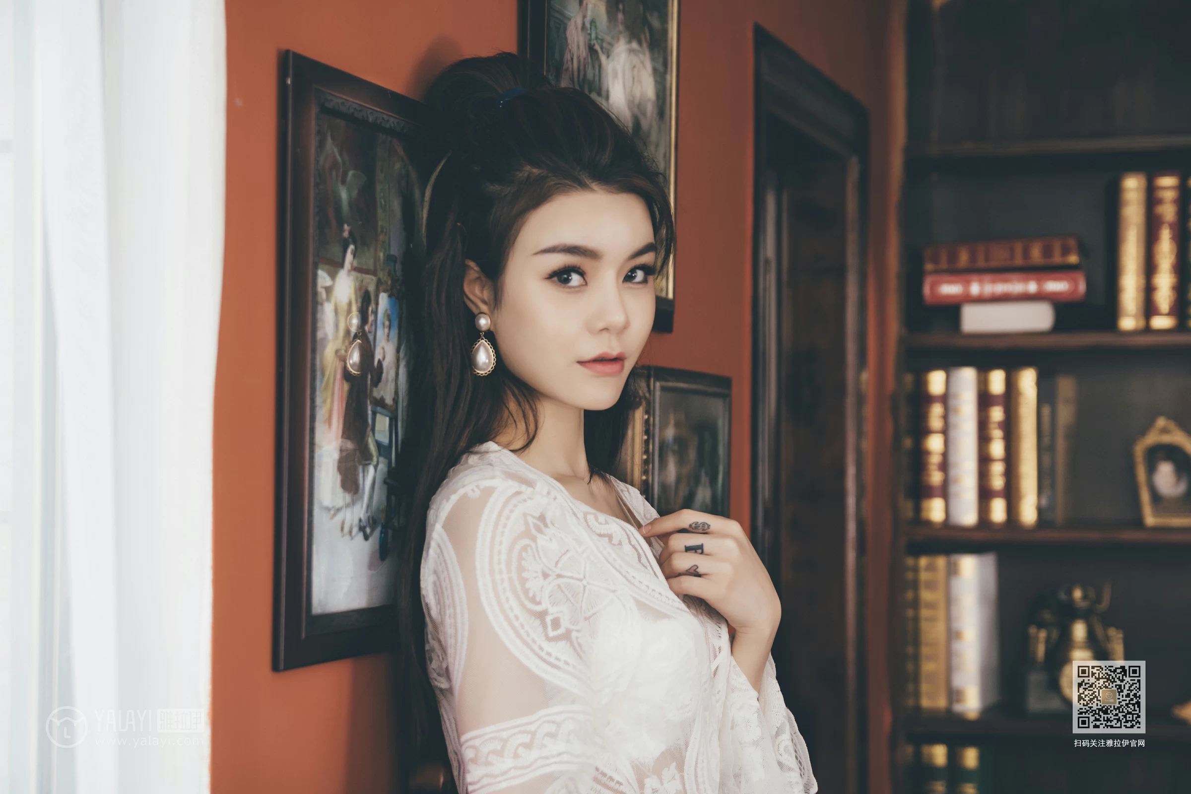 [YALAYI雅拉伊]Vol.594 第一次拍写真 蓉蓉 白色镂空睡衣加白色蕾丝内衣性感私房写真集第12张