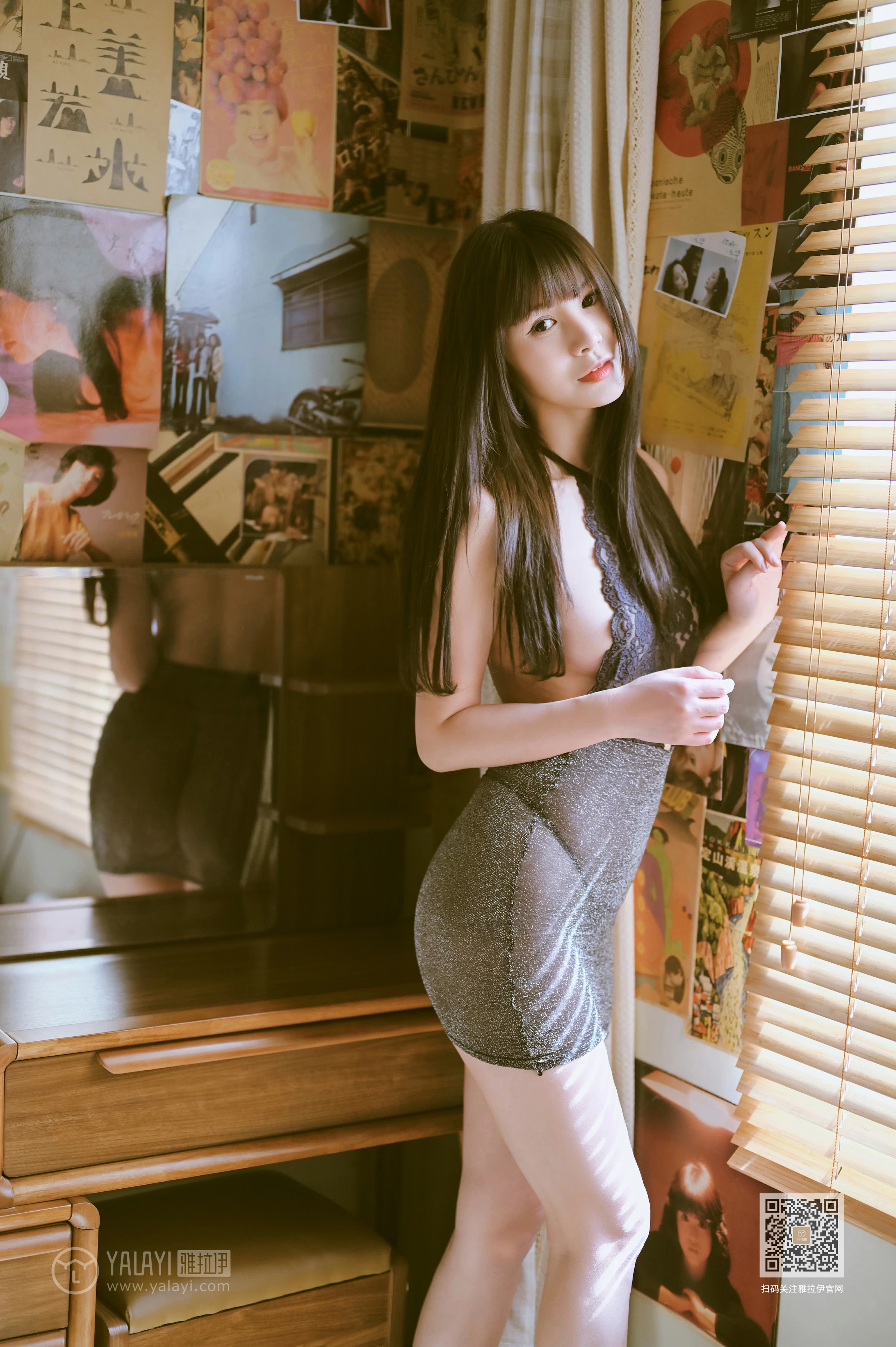 [YALAYI雅拉伊]Vol.595 婀娜 斯雯 灰色紧身透视连衣裙性感私房写真集第11张