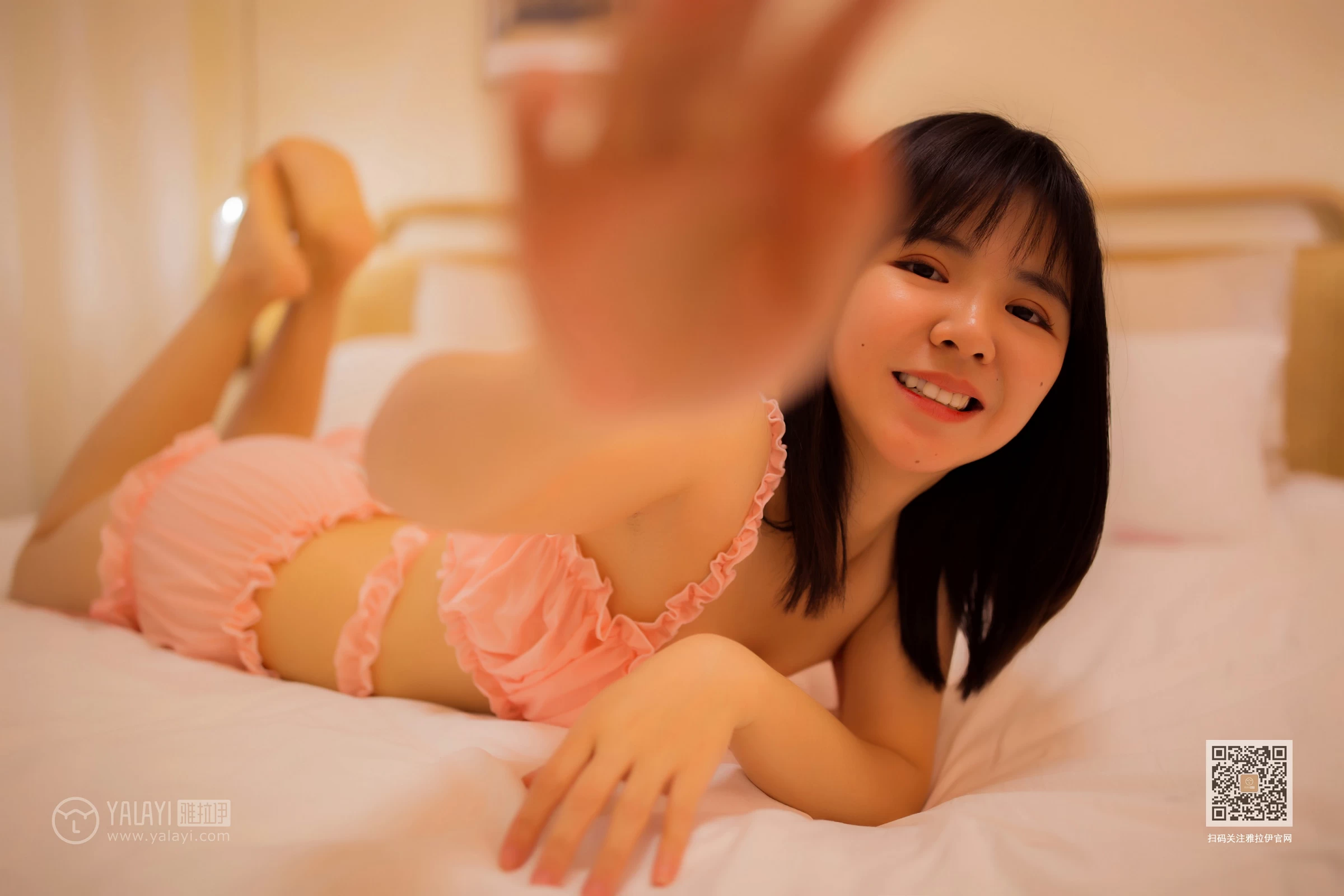 [YALAYI雅拉伊]NO.610 《听哥哥的话》 安妮 粉色内衣加短裤性感私房写真集第7张