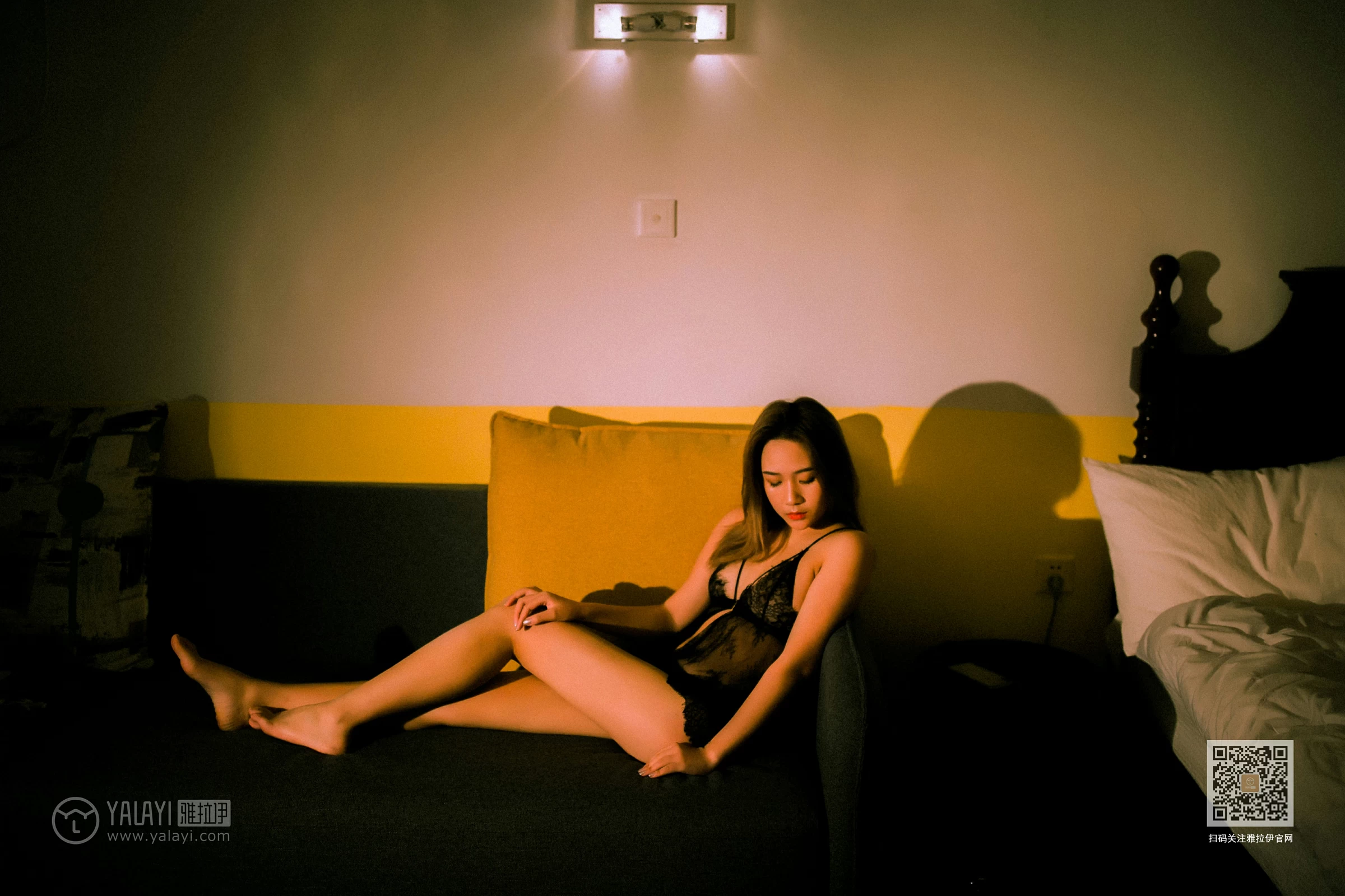 [YALAYI雅拉伊]NO.640 《夜未央》 岳璐璐 黑色透视蕾丝情趣内衣性感私房写真集第12张