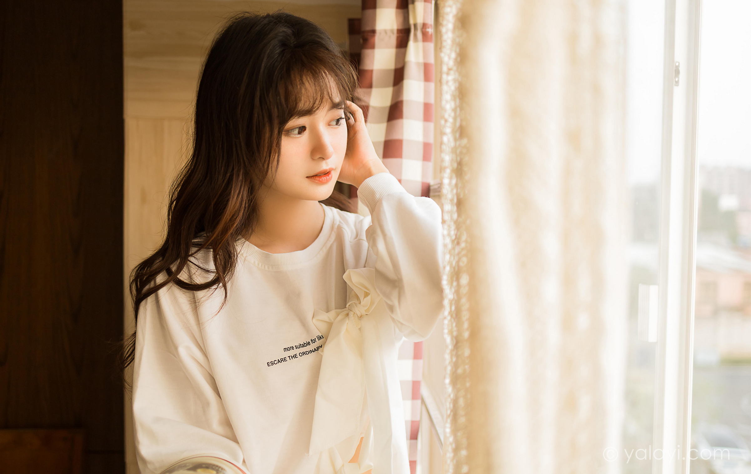 [YALAYI雅拉伊]2022.05.07 快乐加倍 小亭 白色礼服衬衫加短裙清纯写真集第13张