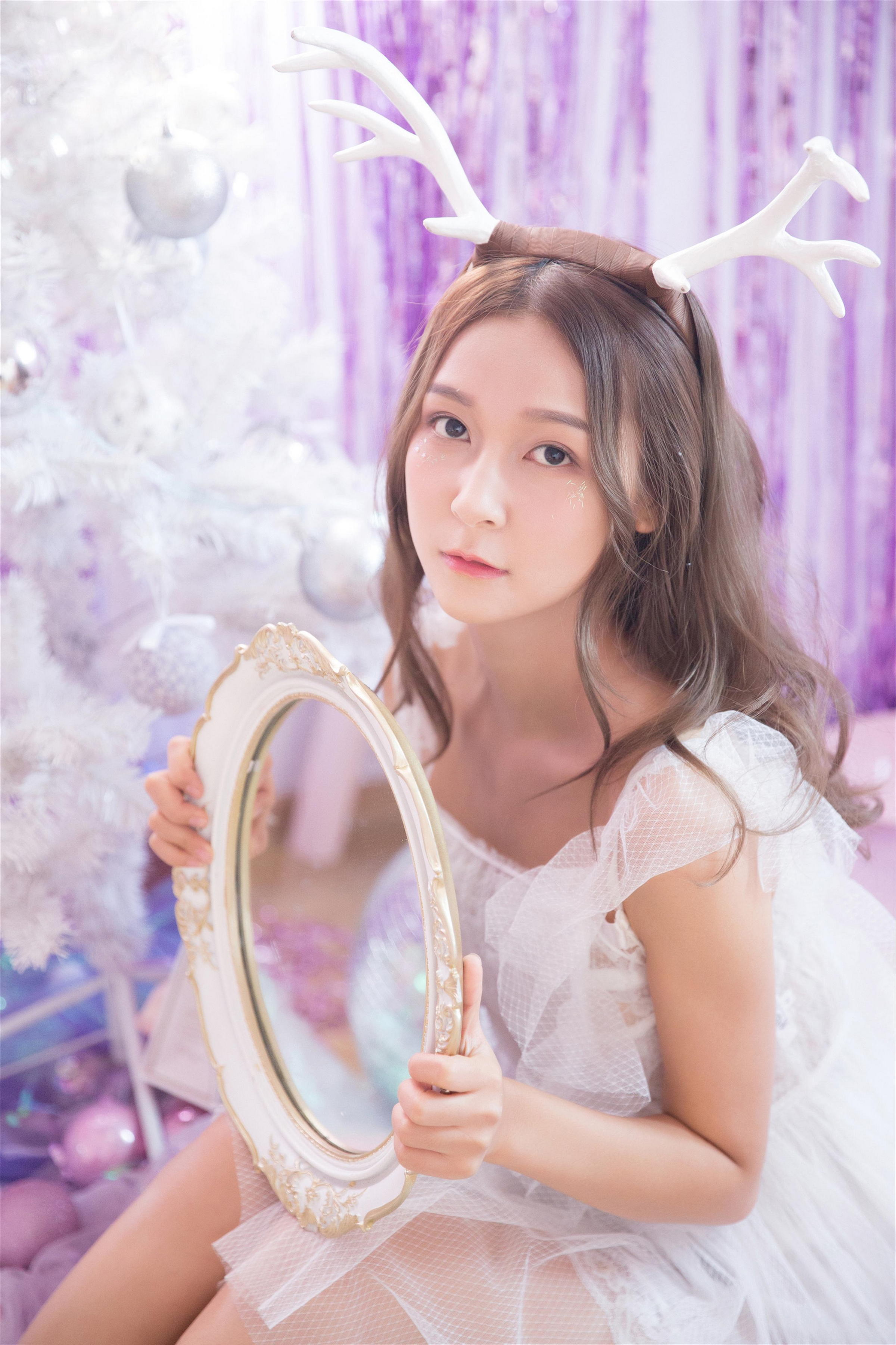 [YALAYI雅拉伊]2022.08.02 天上仙子 白色透视公主裙加白色塑身内衣性感私房写真集第5张