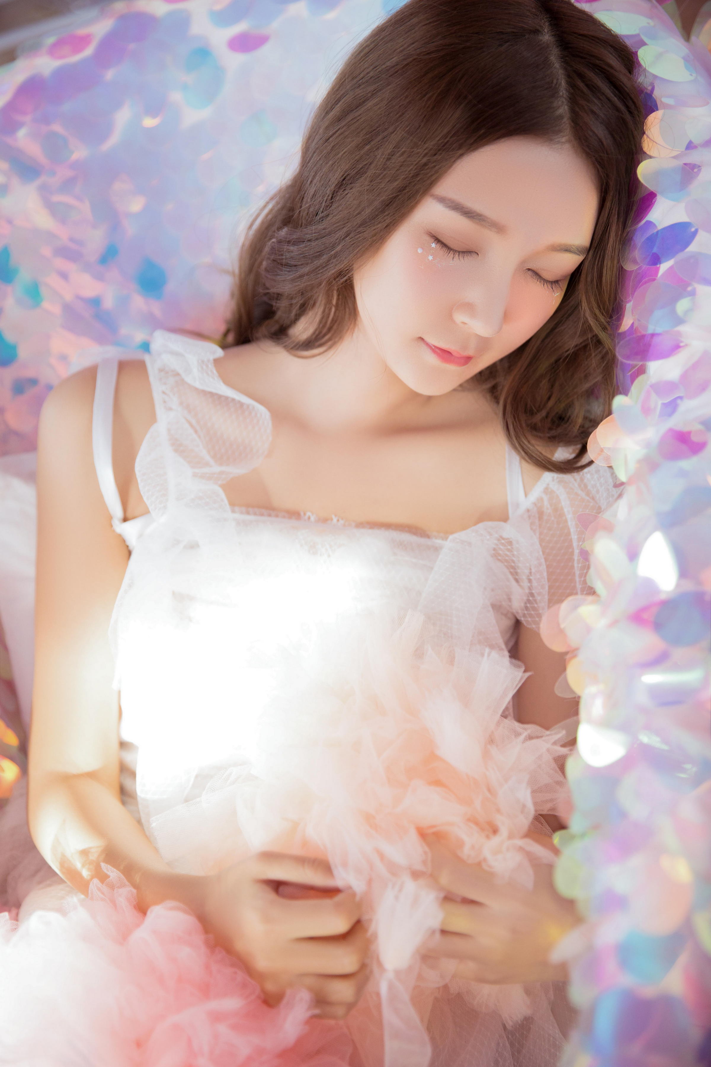 [YALAYI雅拉伊]2022.08.02 天上仙子 白色透视公主裙加白色塑身内衣性感私房写真集第9张