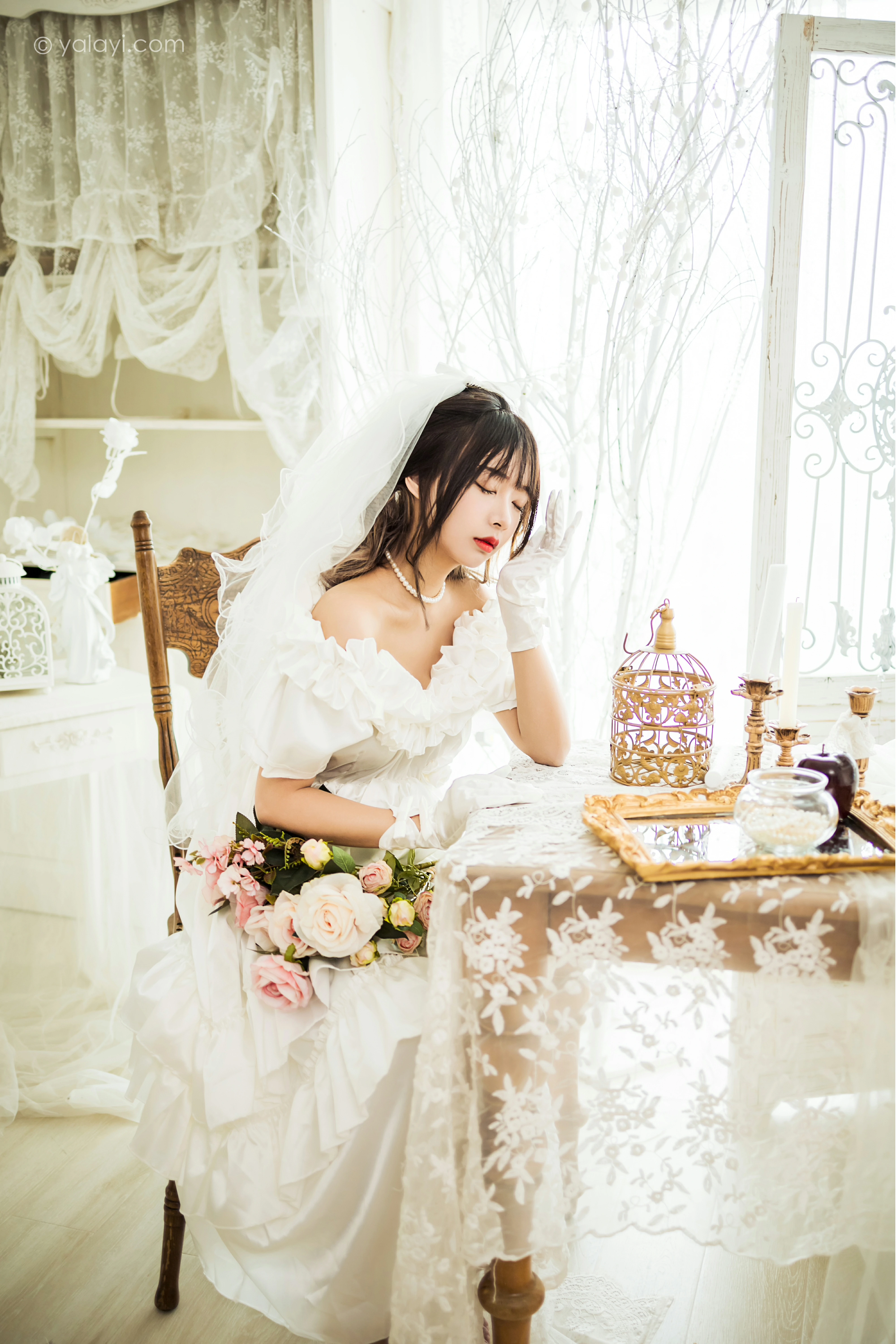 [YALAYI雅拉伊]NO.862 美丽的梦 阿禾 白色抹胸婚纱性感写真集第11张