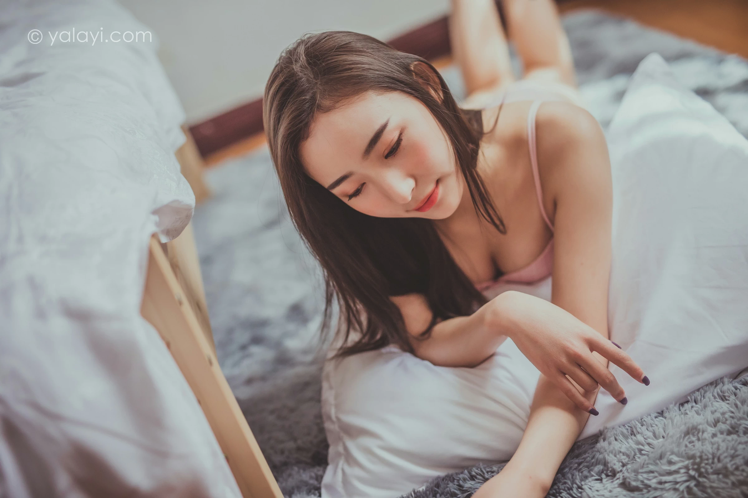 [YALAYI雅拉伊]NO.664 《相濡以沫》 海棠 粉色内衣性感私房写真集第9张