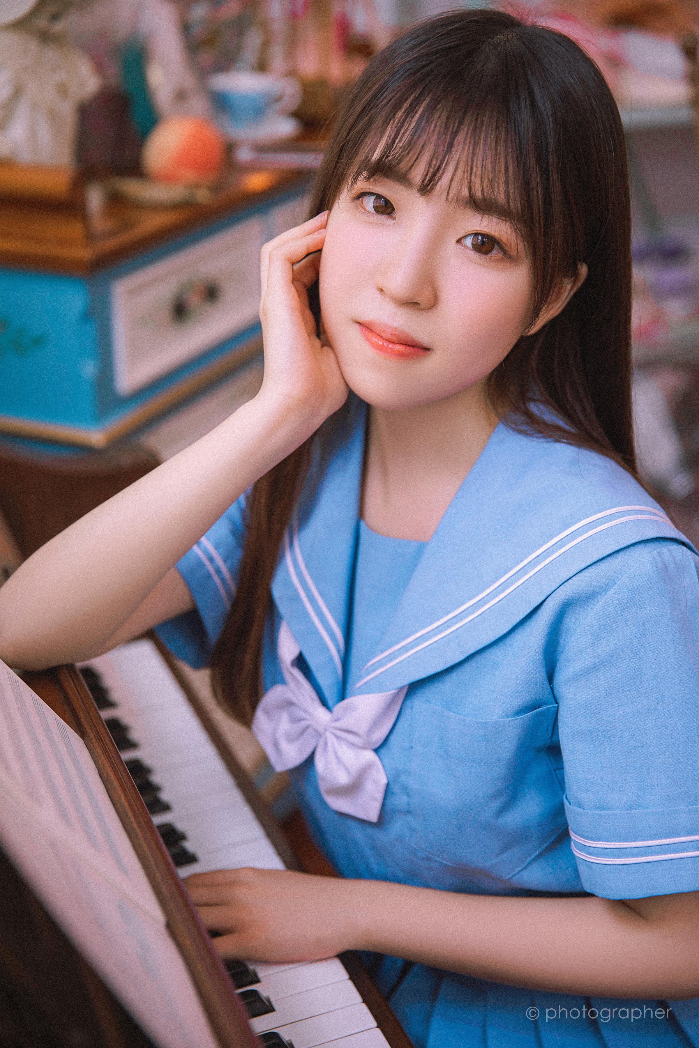 [YALAYI雅拉伊]2022.04.18 感觉良好 青春美少女 蓝色JK水手制服与粉色内衣性感私房写真集第4张