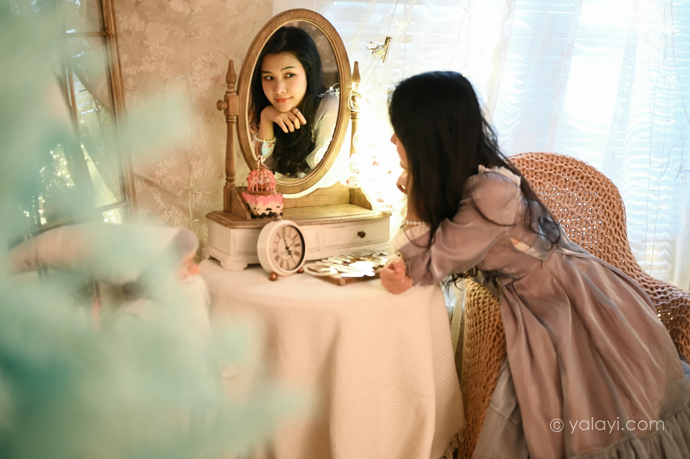 [YALAYI雅拉伊]NO.744 《平安夜有我》 虞艺 灰色透视公主制服裙写真第6张