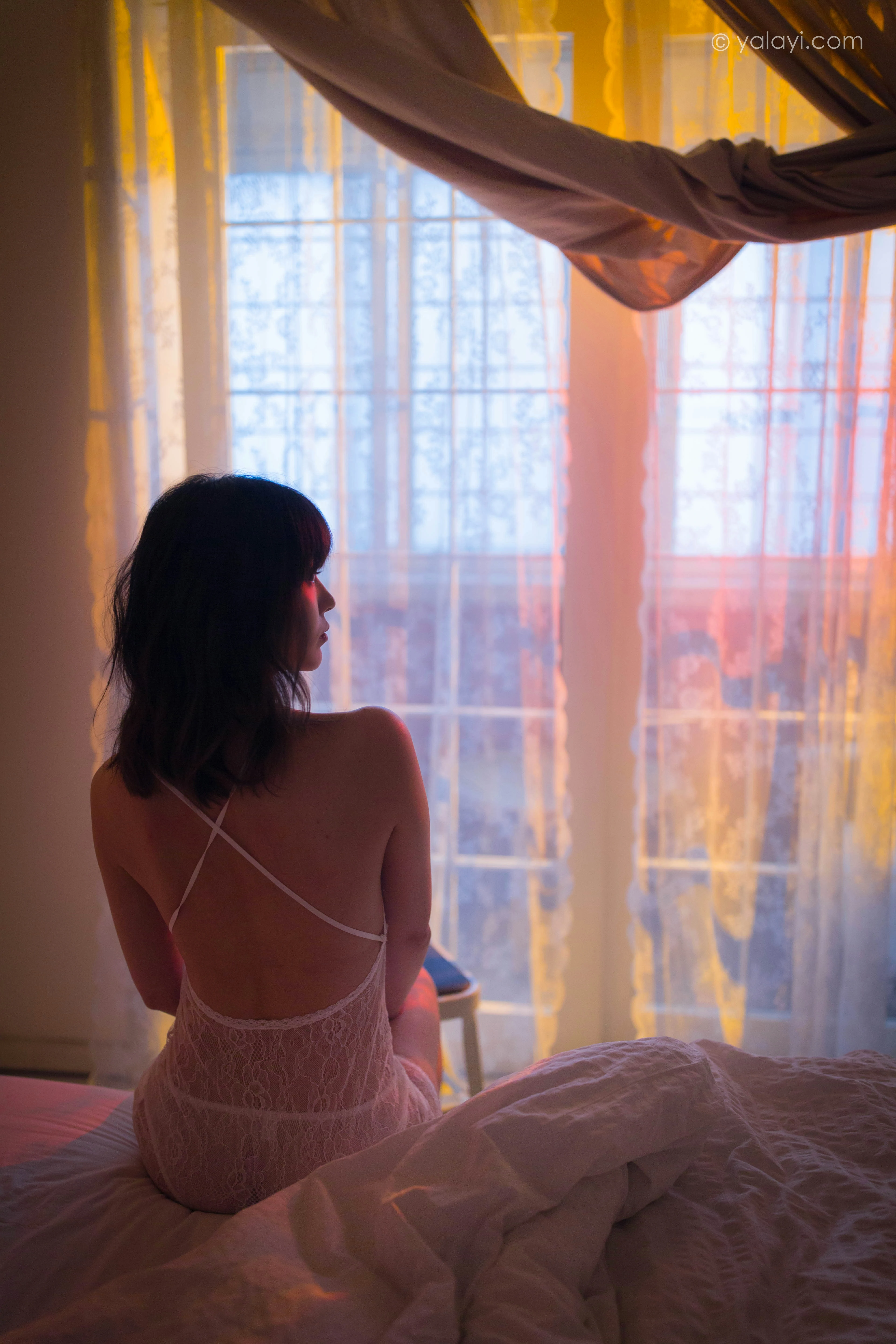 [YALAYI雅拉伊]NO.779 凝想之痕 臻儿 白色透视情趣蕾丝内衣性感私房写真集第1张