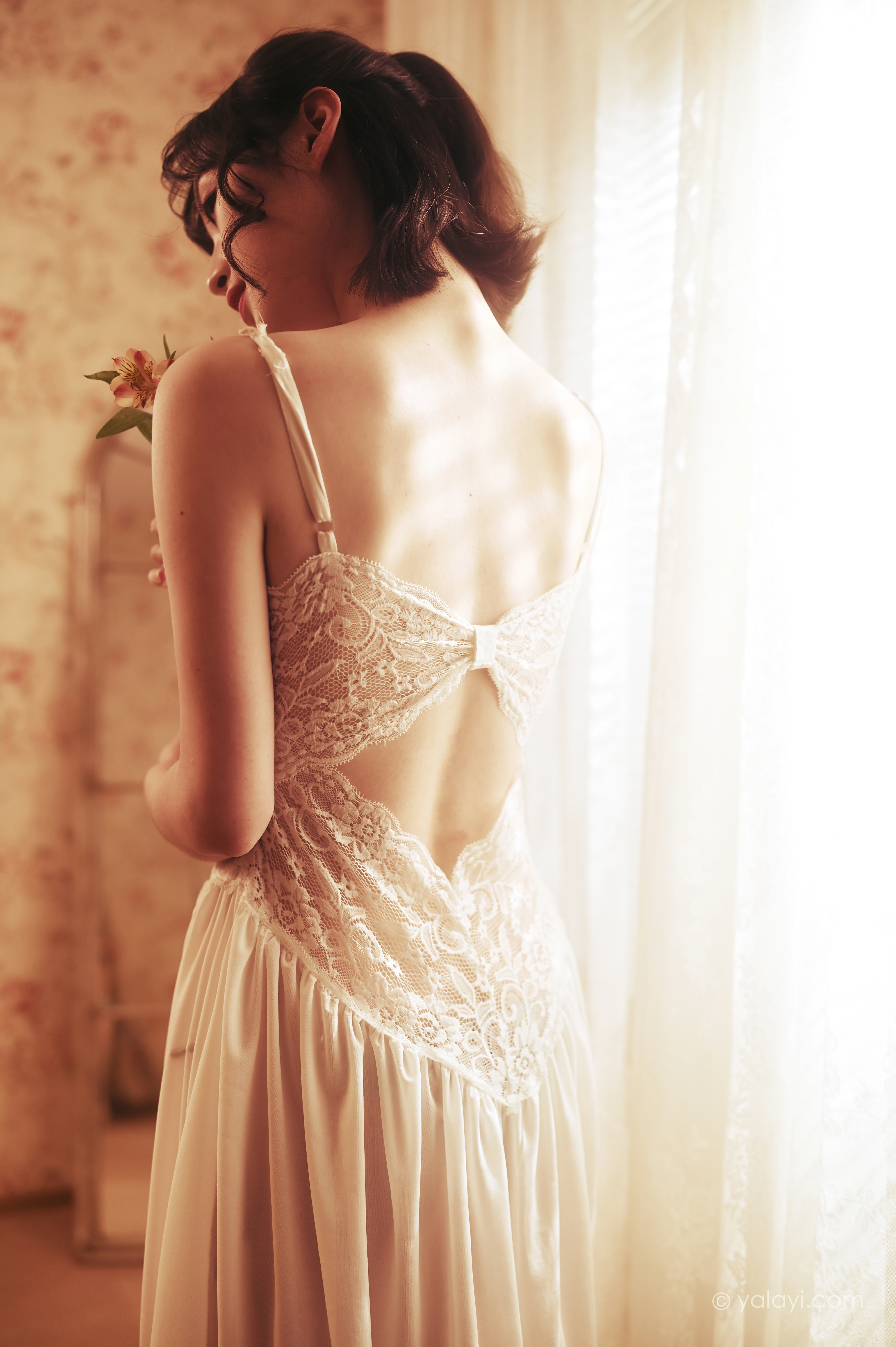 [YALAYI雅拉伊]NO.780 也曾优雅 京京 白色透视蕾丝连衣裙性感写真集第6张