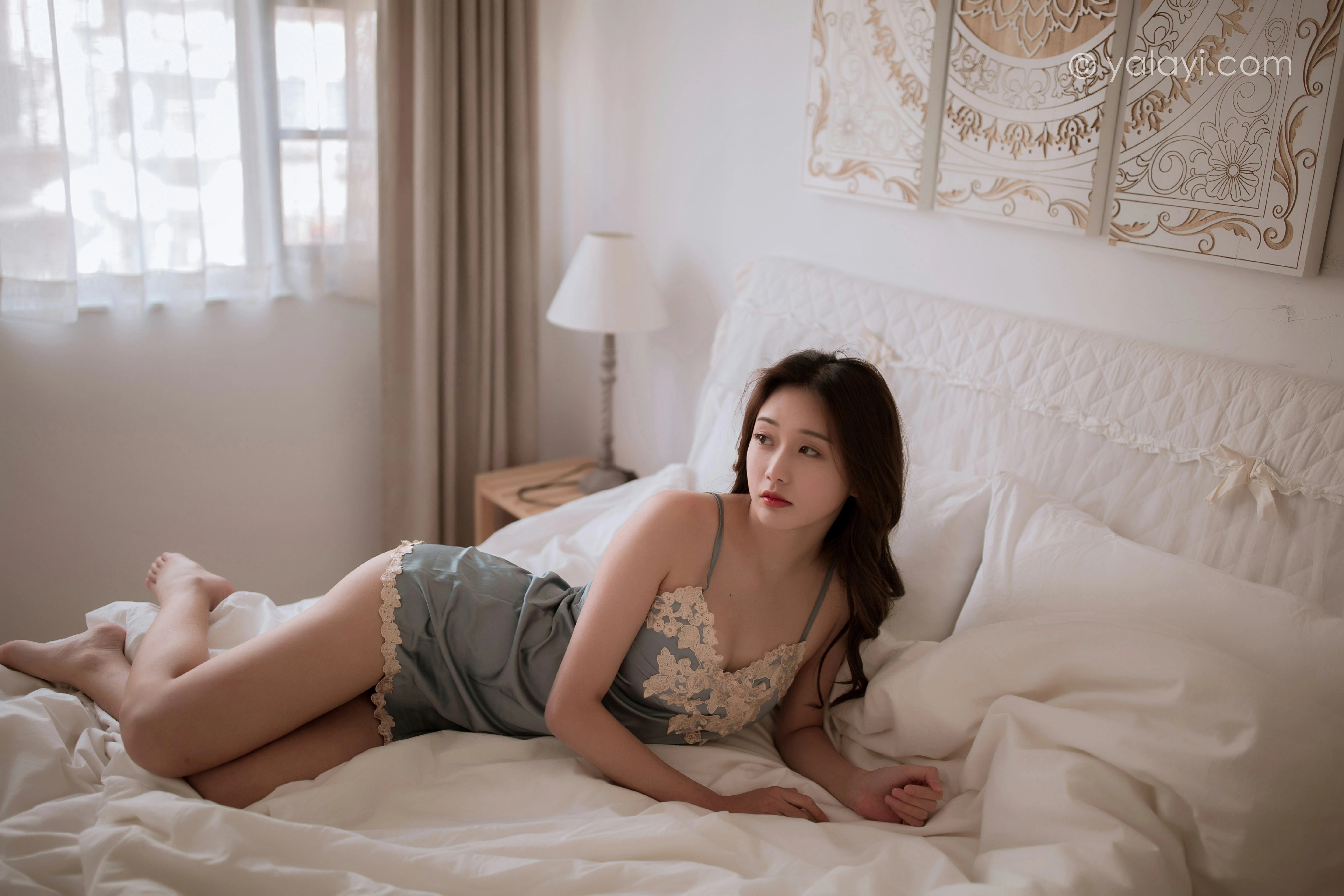 [YALAYI雅拉伊]NO.757 身体密码 徐徐 灰色吊带蕾丝睡衣裙性感写真集第8张