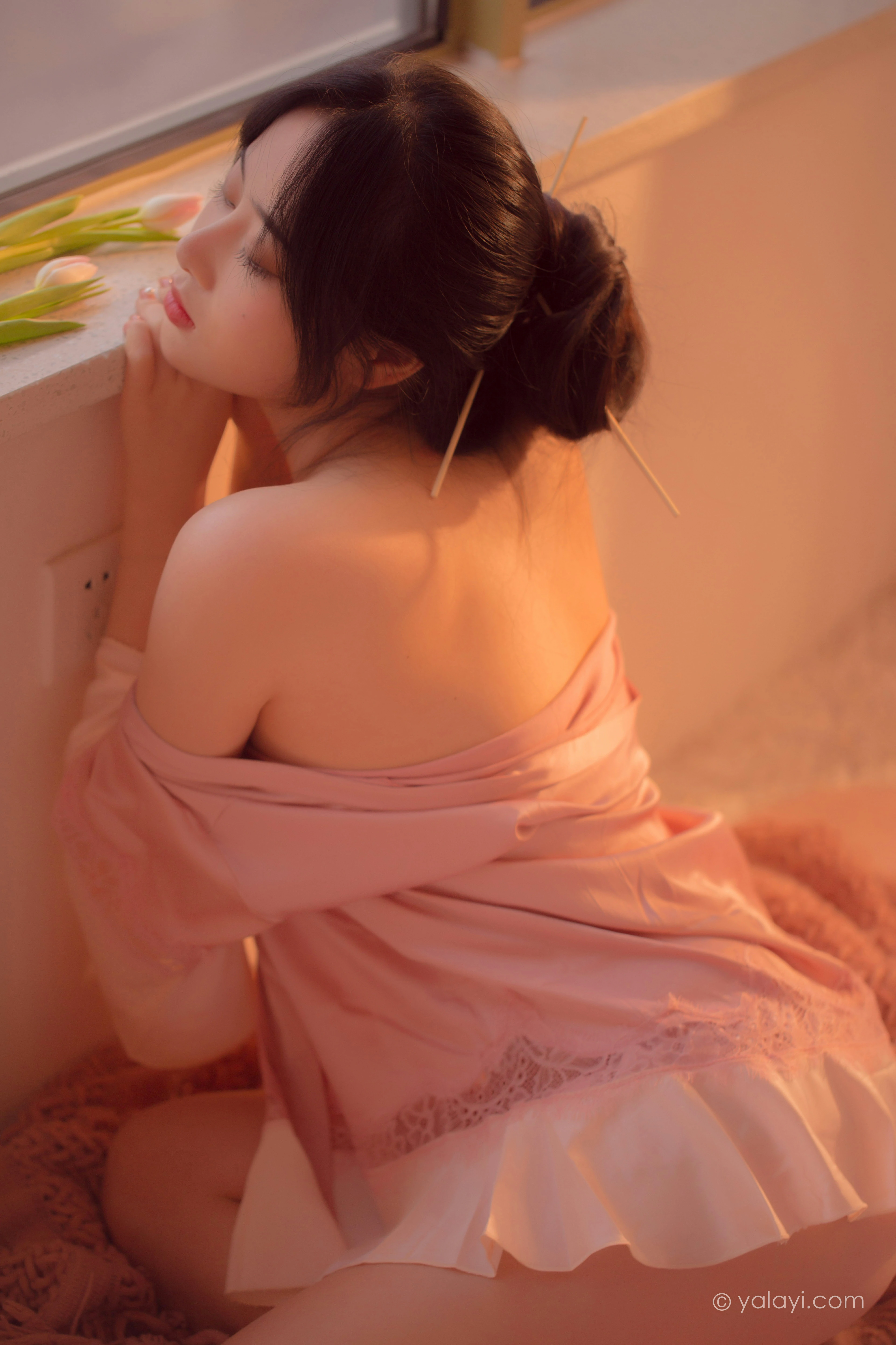 [YALAYI雅拉伊]NO.762 寂静中开放 璎珞 粉色蕾丝睡衣性感私房写真集第9张