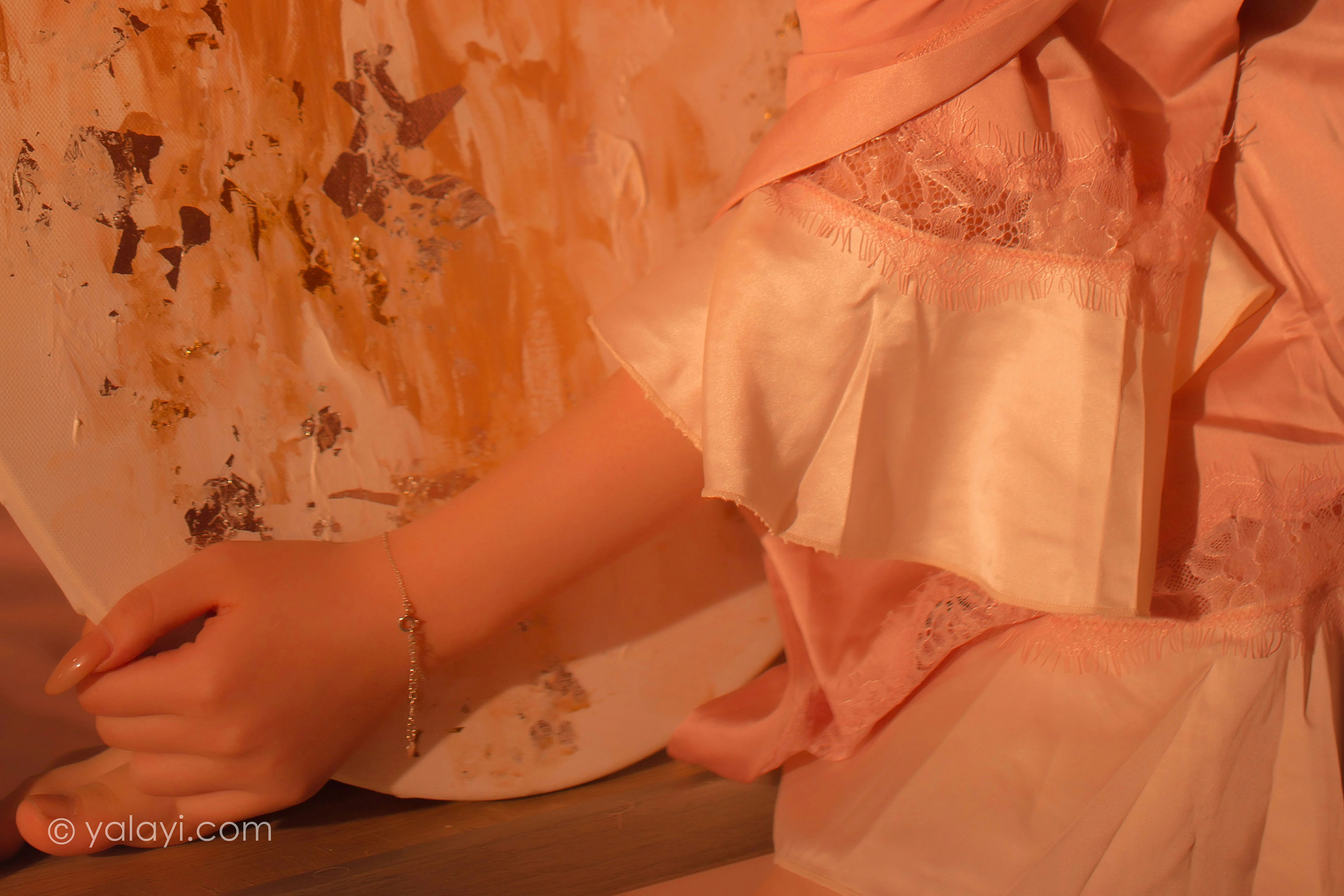 [YALAYI雅拉伊]NO.762 寂静中开放 璎珞 粉色蕾丝睡衣性感私房写真集第11张