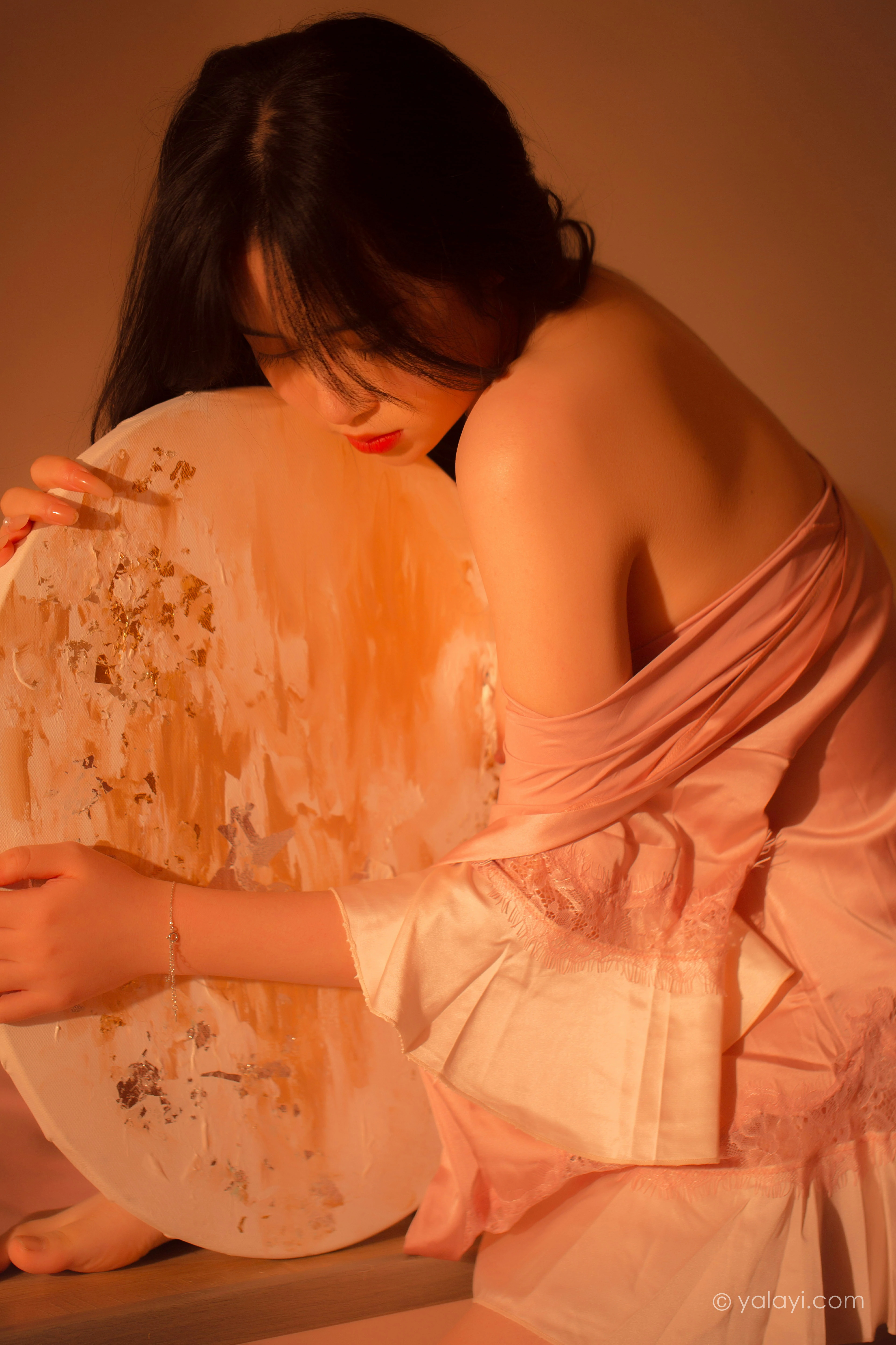 [YALAYI雅拉伊]NO.762 寂静中开放 璎珞 粉色蕾丝睡衣性感私房写真集第11张