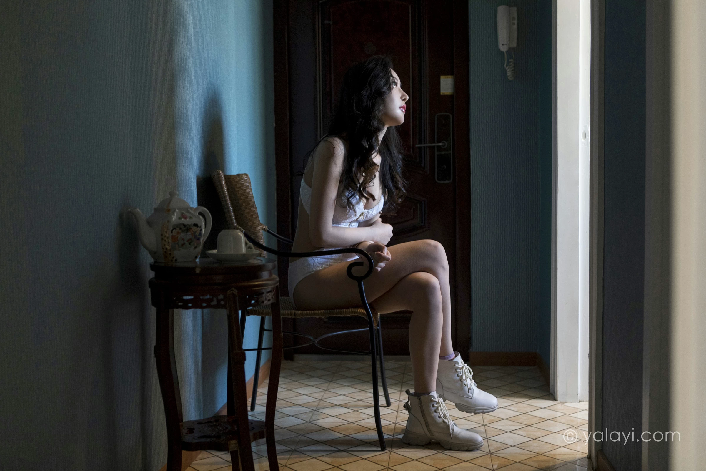 [YALAYI雅拉伊]NO.749 《每一分，每一秒》 赵雪晴 白色连体内衣性感私房写真集第1张