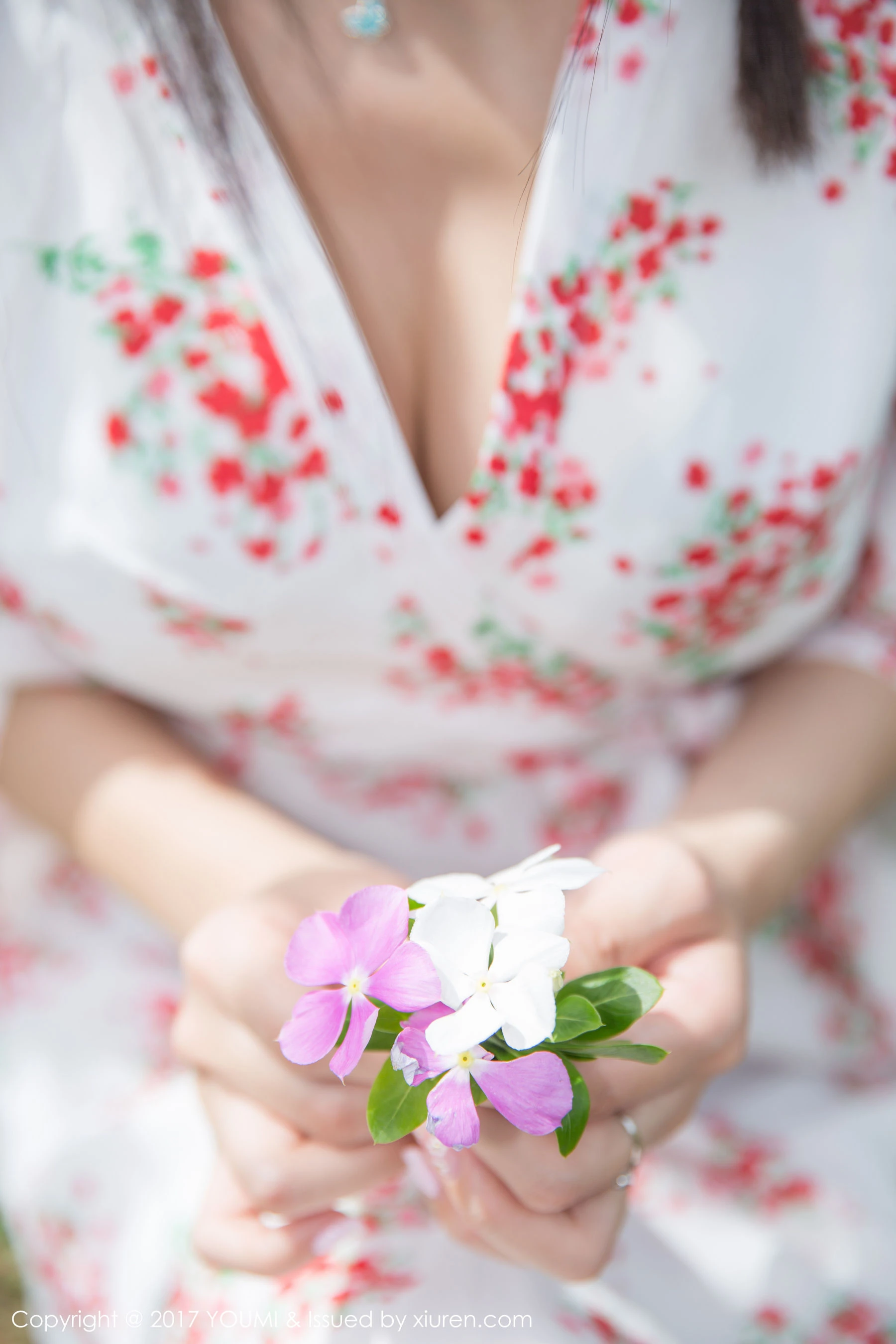  Yumi-尤美《伫立在海边的唯美仙子》 尤蜜荟YouMi Vol.030第12张