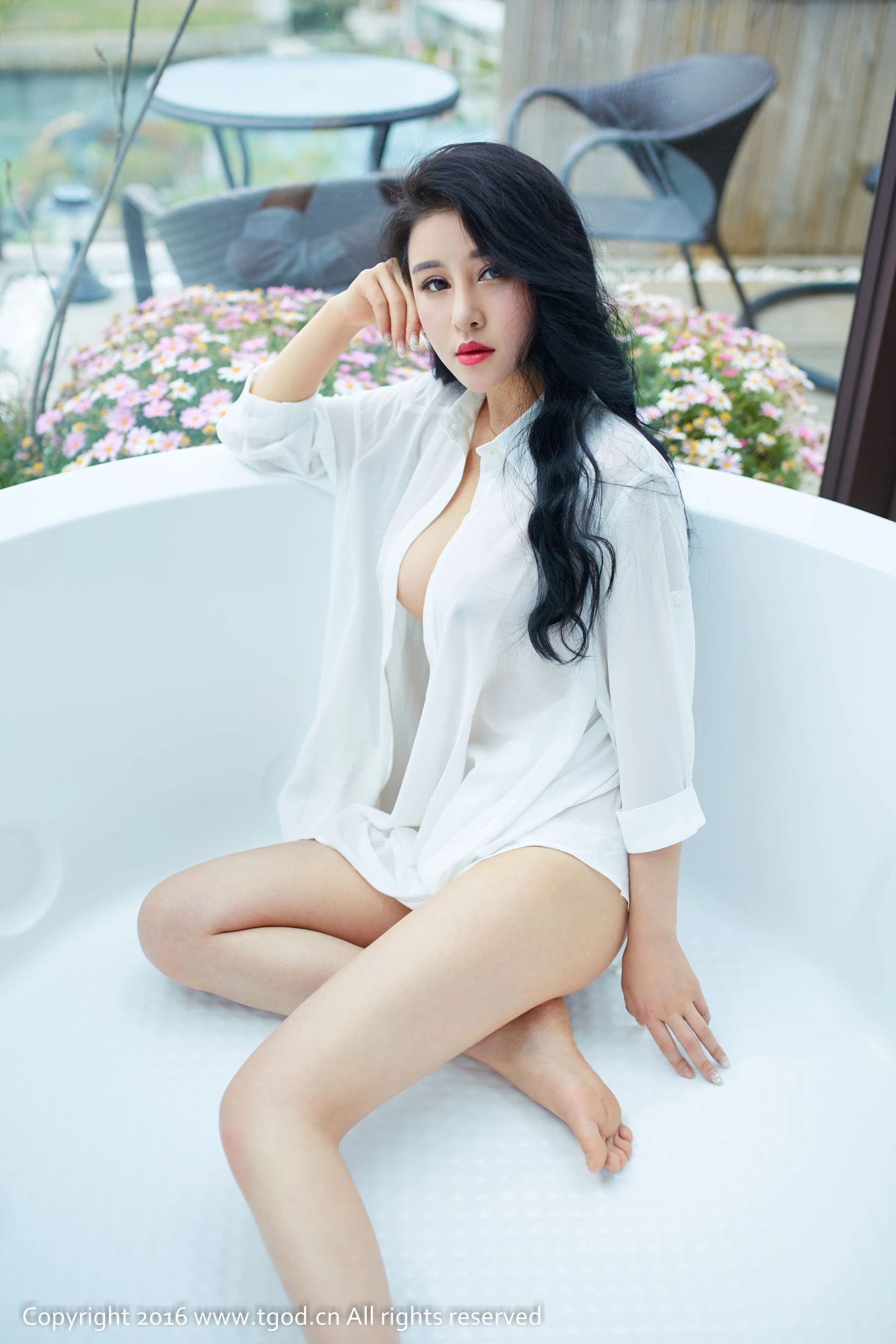  叶佳颐《大理旅拍》真空白衬衫+睡衣诱惑 推女神/尤蜜荟第3张