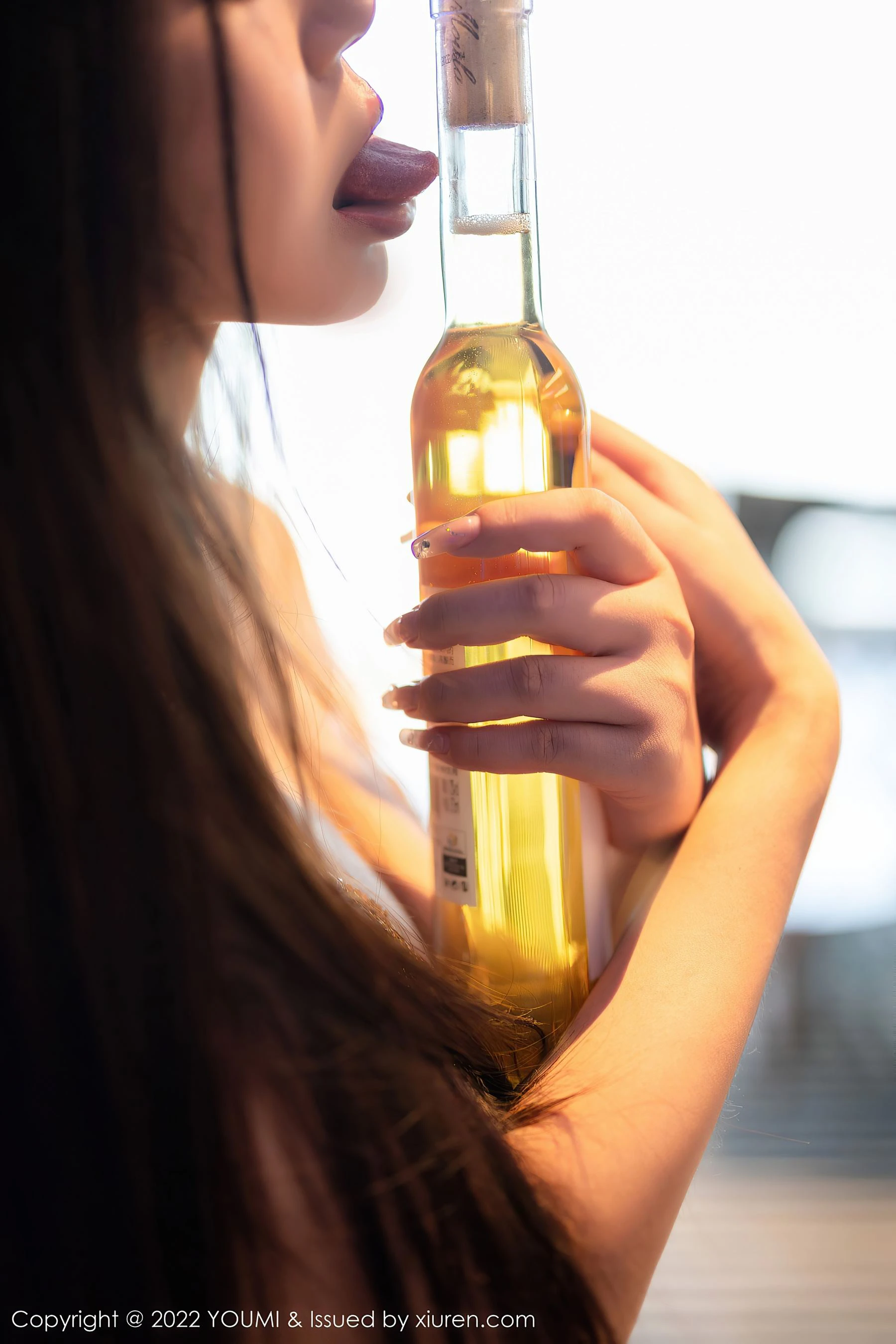 尤蜜荟 VOL.823 laura阿姣 吊带裙美腿第16张