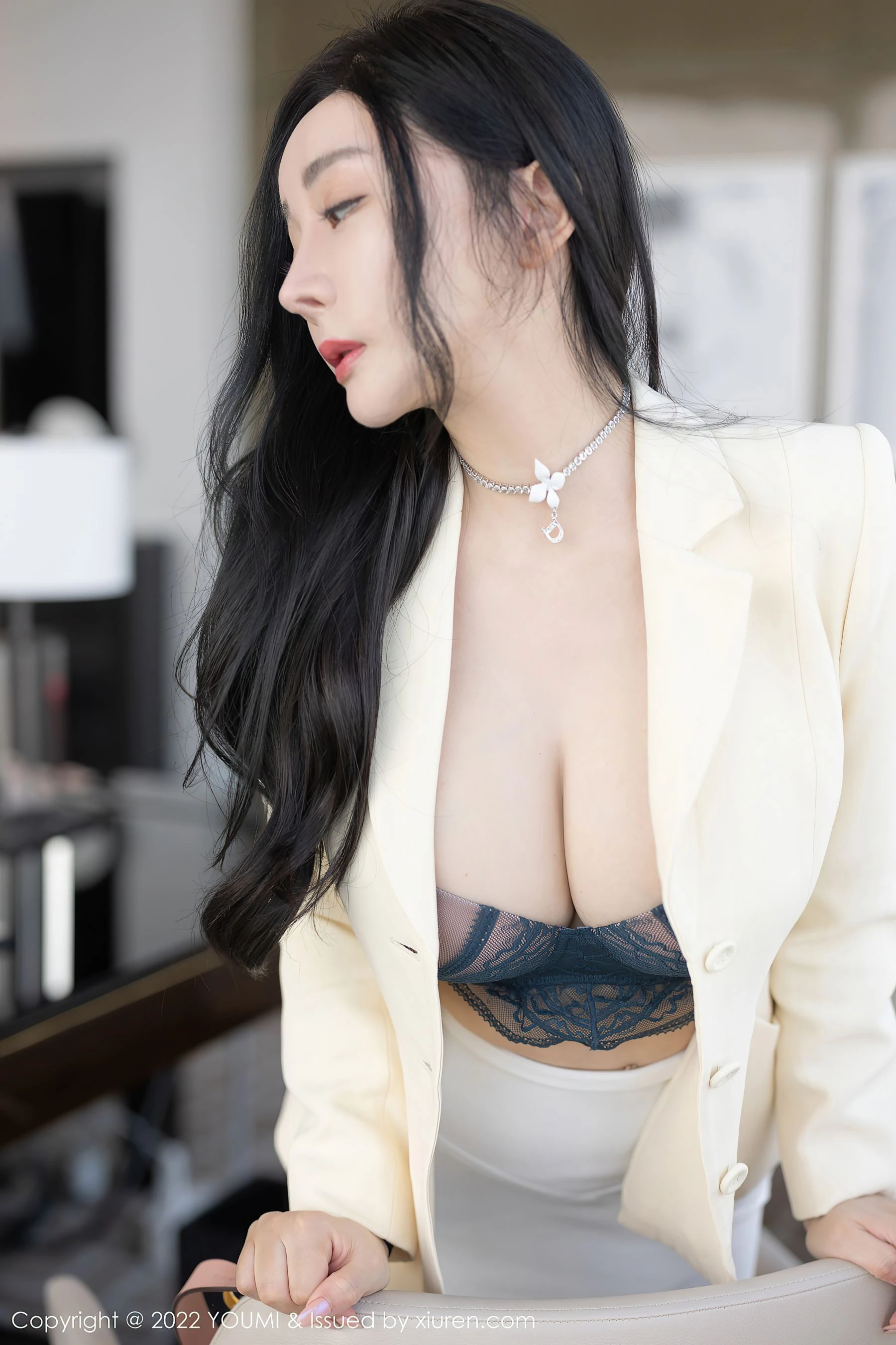  尤蜜荟 VOL.769 允爾 丝袜美臀第21张