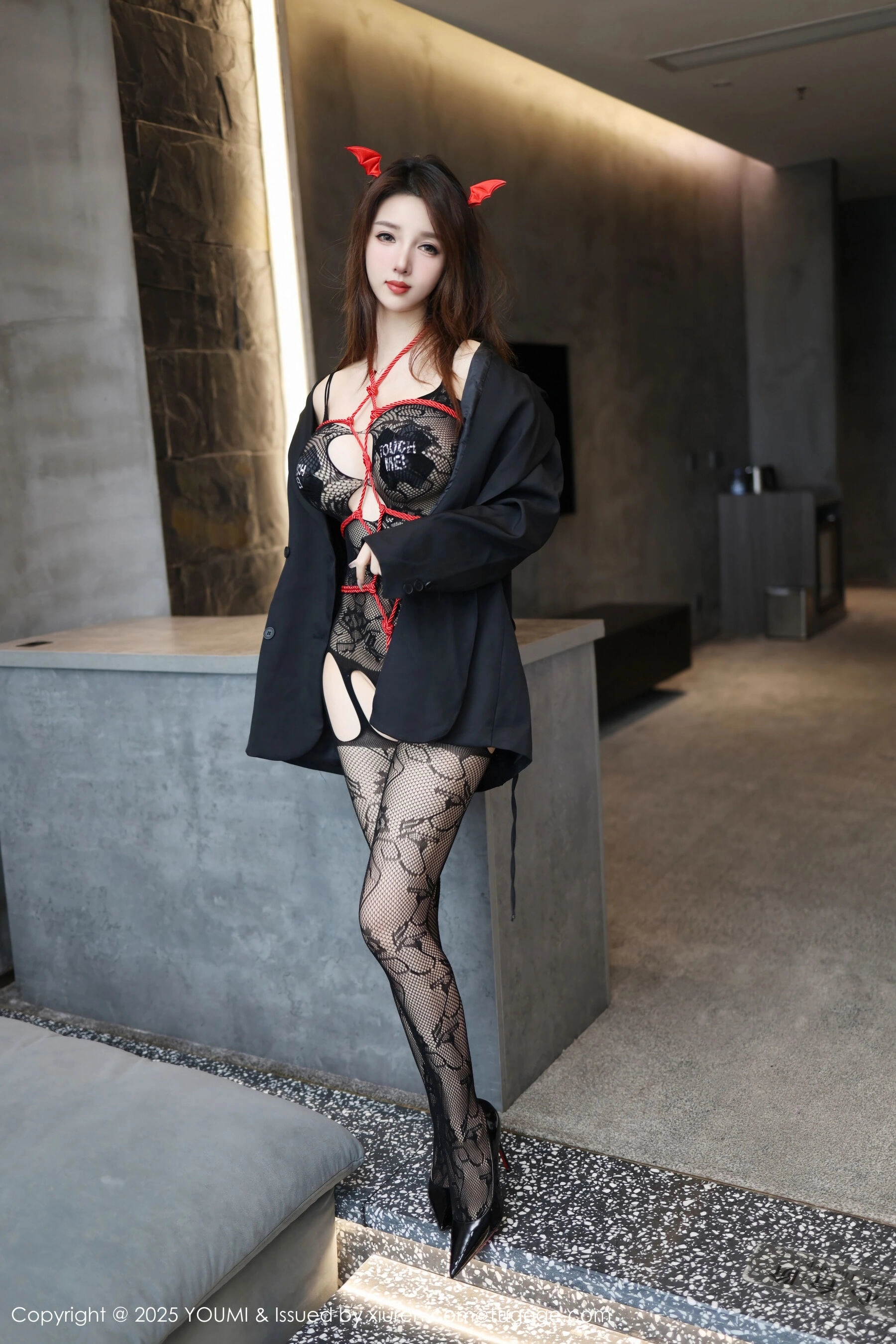  尤蜜荟 Twins 夭夭 Vol.1176 [73P]第1张