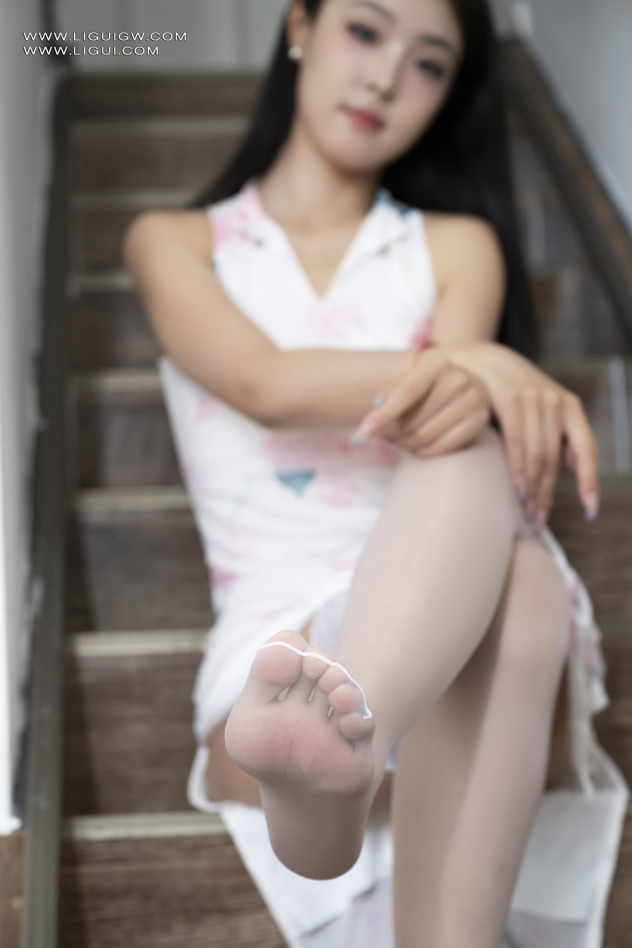 [Ligui丽柜] 2025.12.12 白丝缚腿 玉衣透肤 小萌第9张
